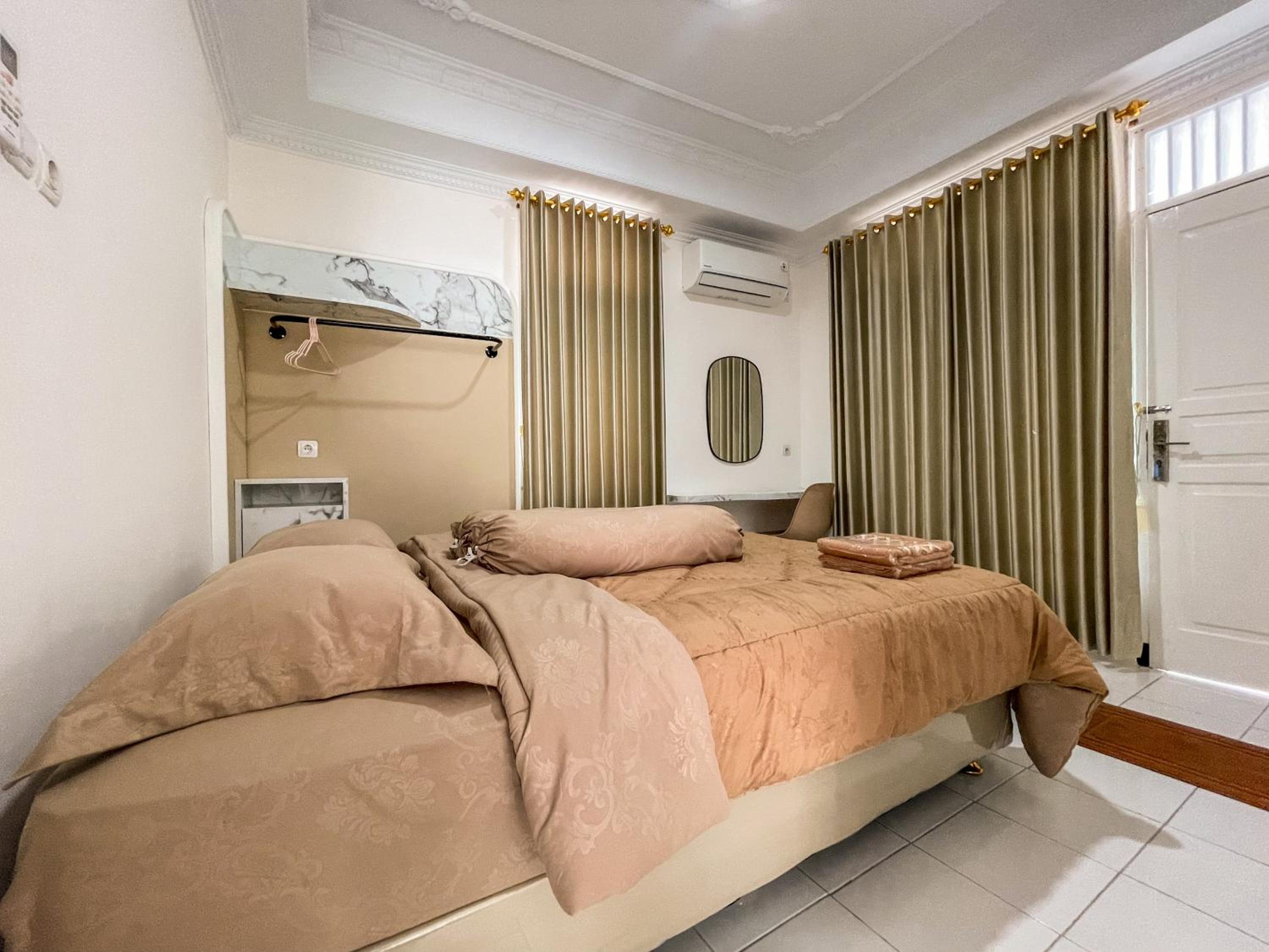 Double Room with Balcony photo 1