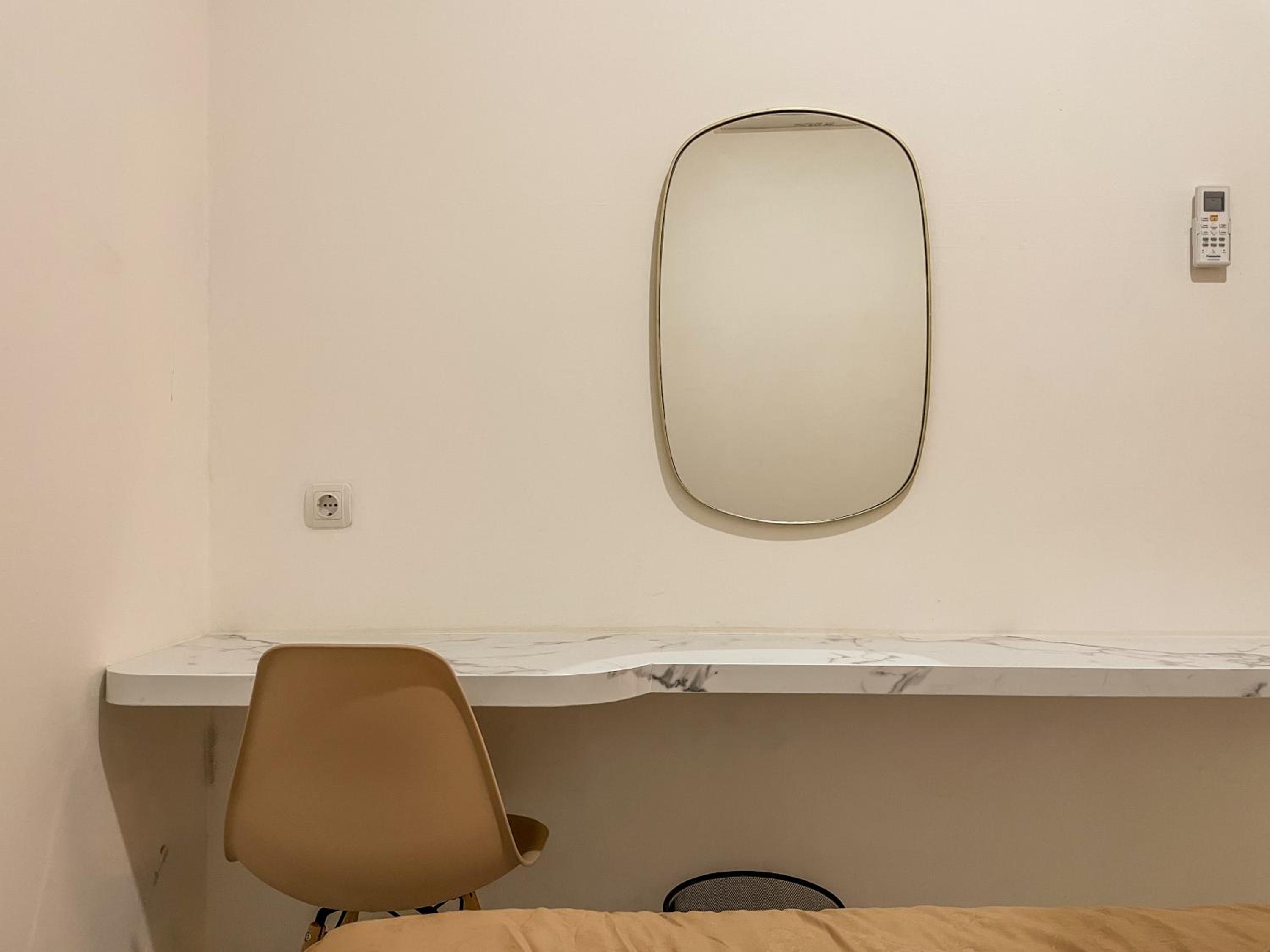 Double Room with Shared Bathroom photo 2