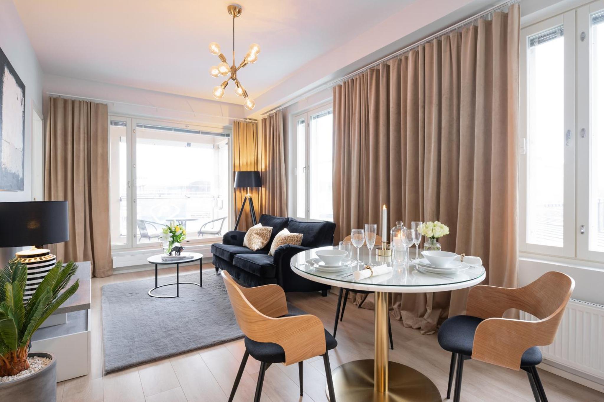 Executive Suite with sauna and balcony - Photo 8