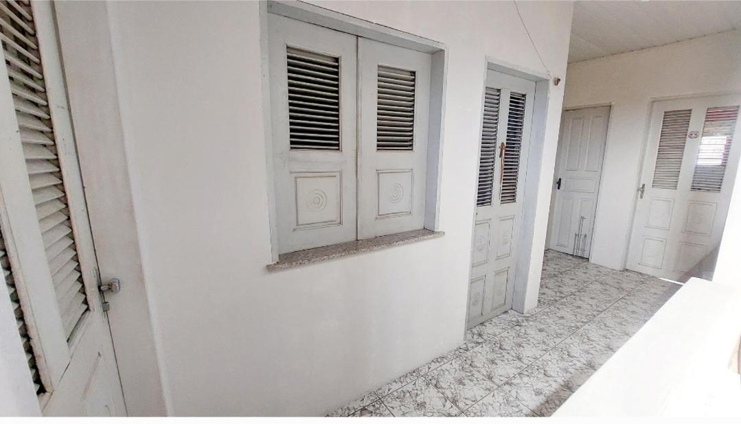Basic Triple Room with Shared Bathroom photo 3