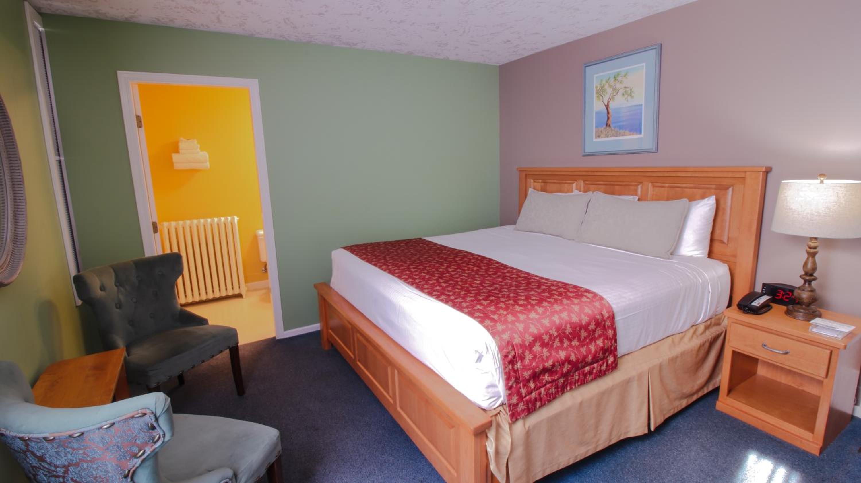 Standard King Room - Photo 3