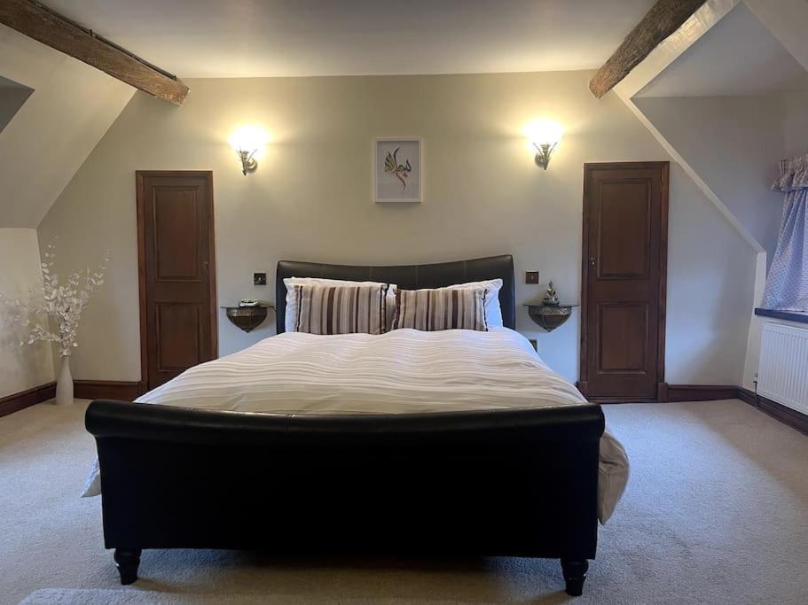 Four-Bedroom House photo 3