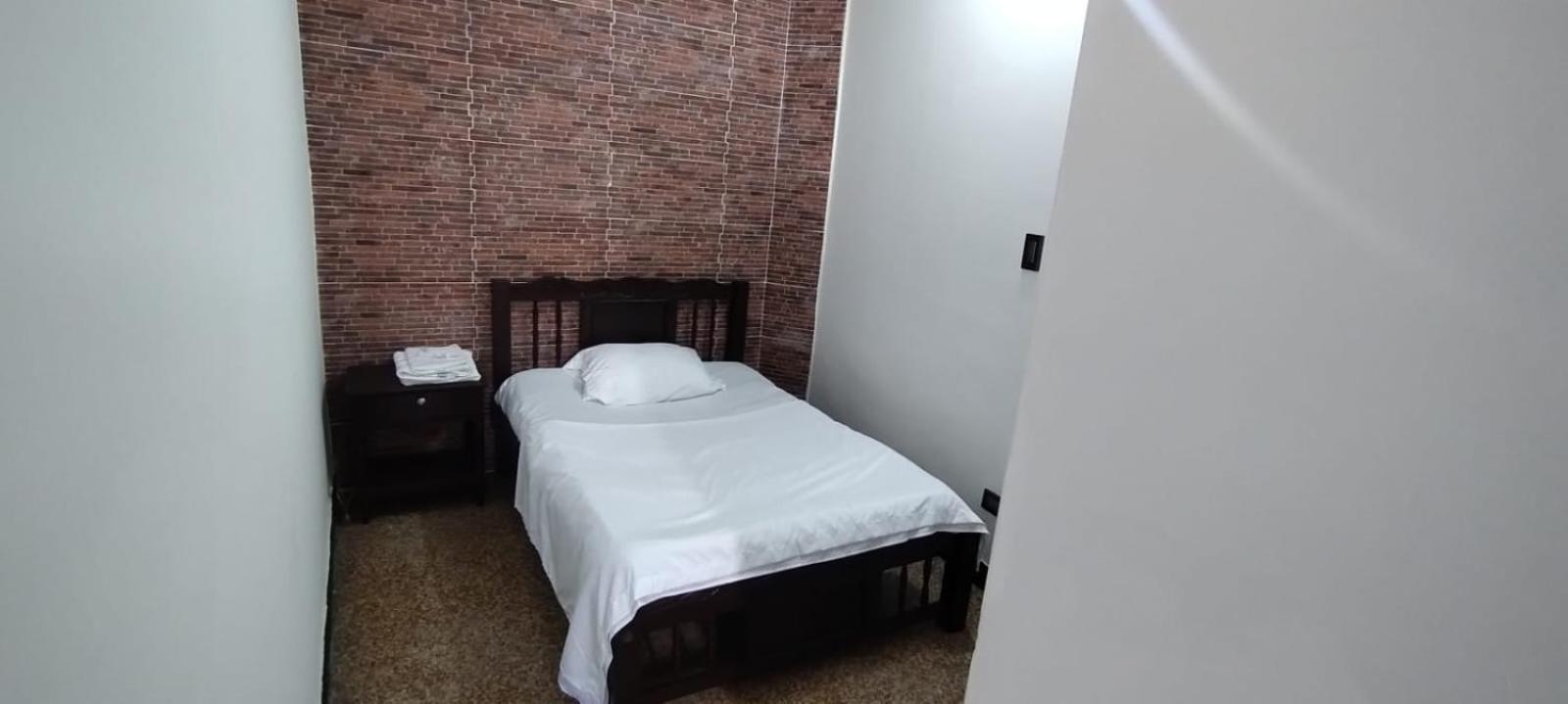 Single Room with Private Bathroom photo 3