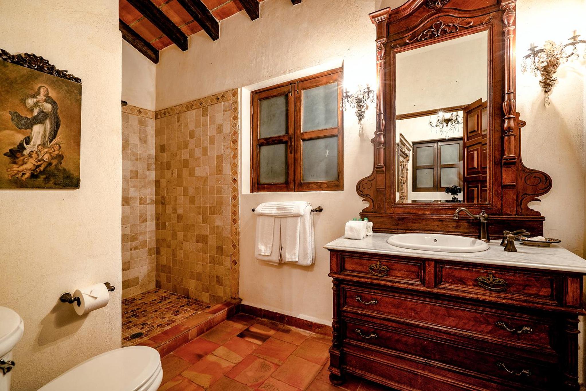 Master Suite - San Jose photo 3