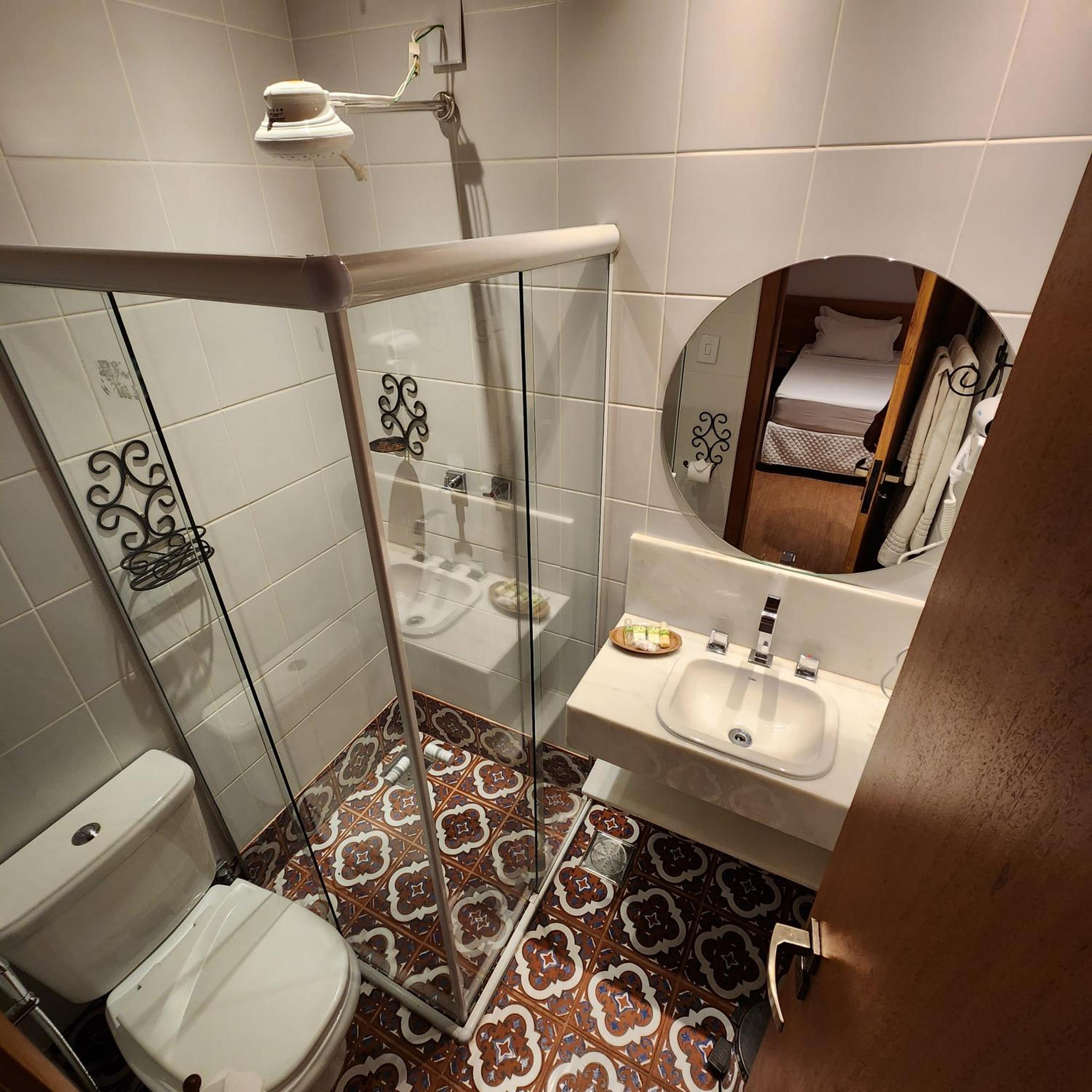 Double Or Twin Room - Photo 3