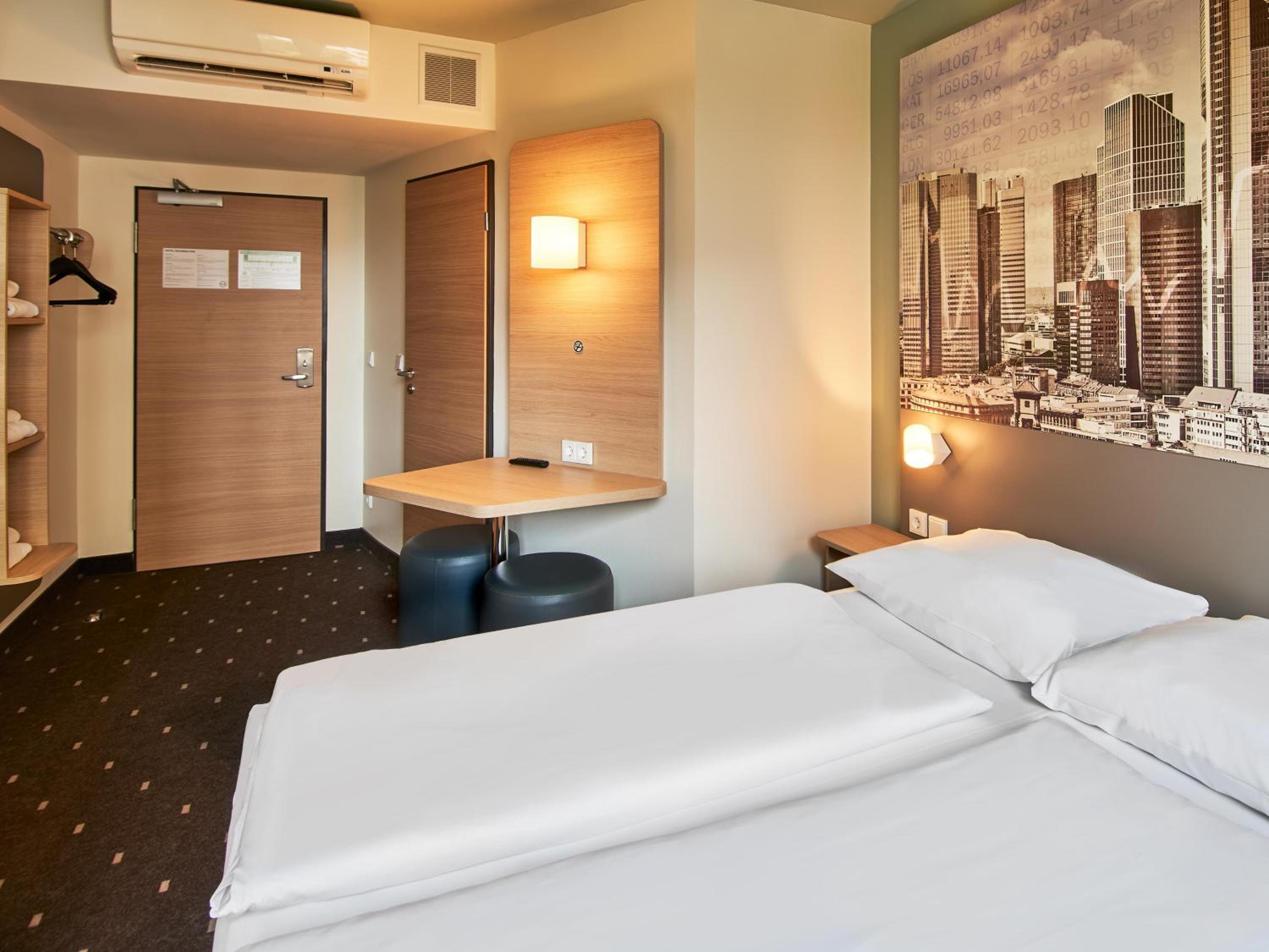 Double Room - Photo 2