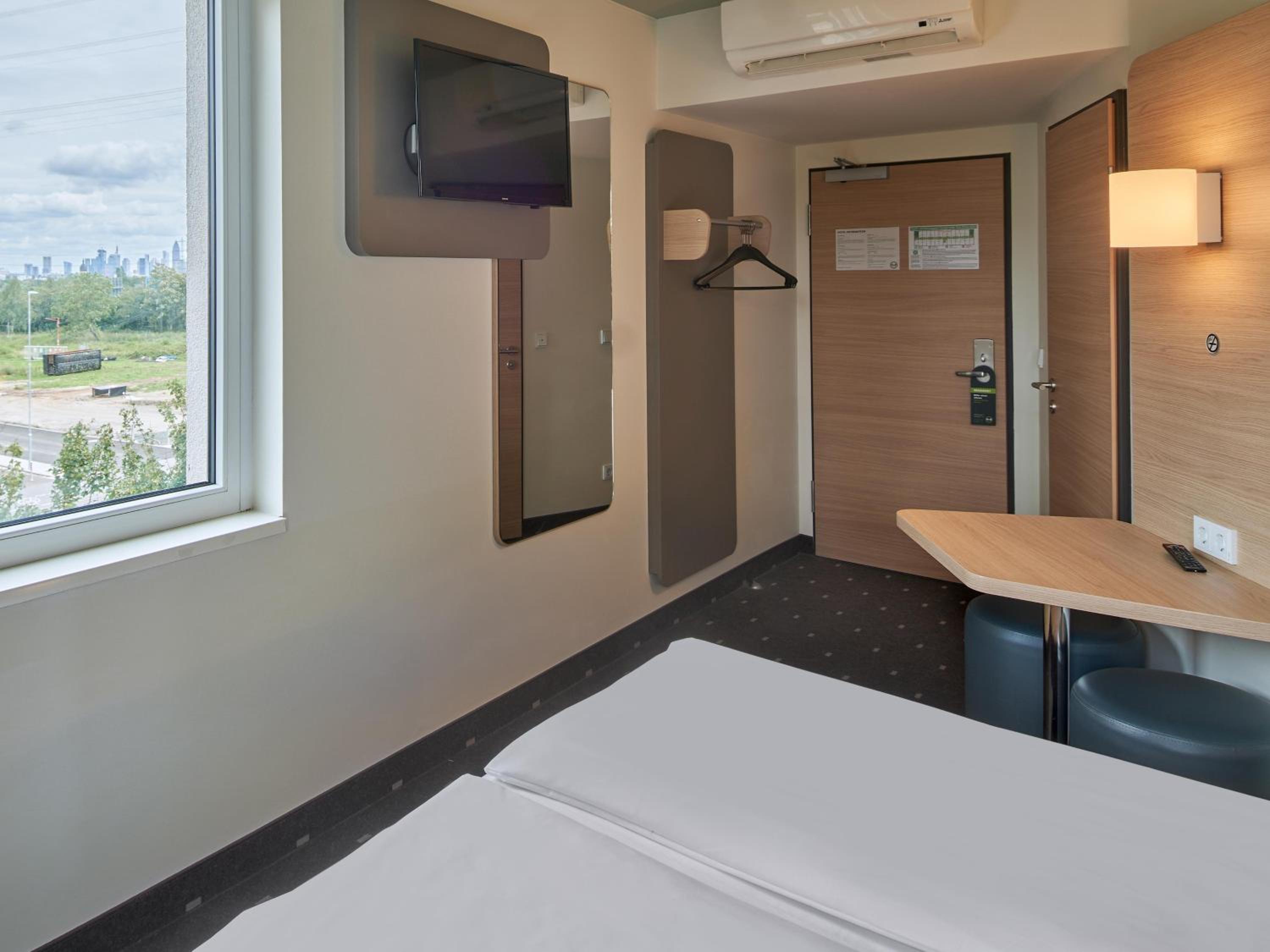 Double Room - Photo 5