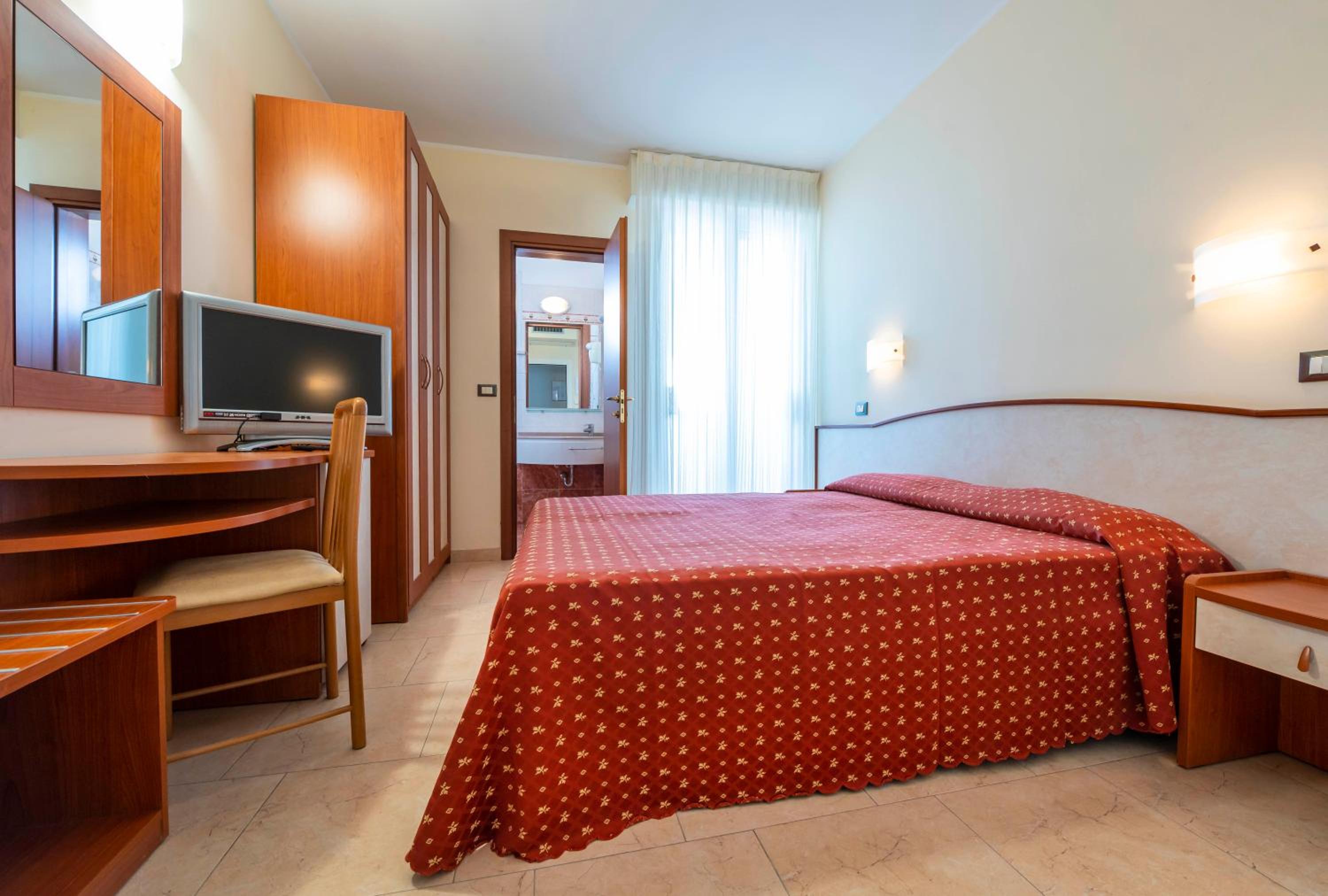 Standard Triple Room photo 1