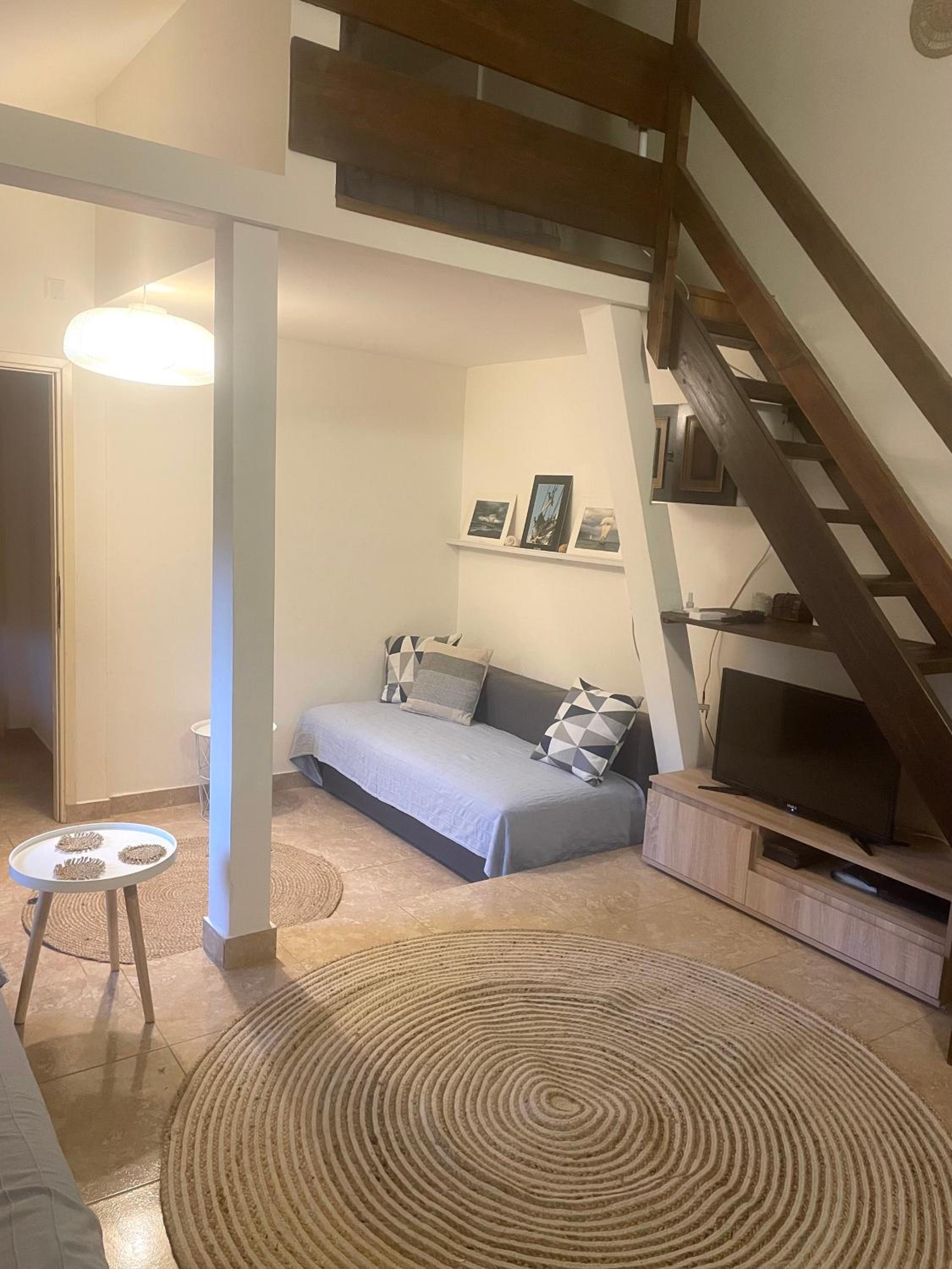 Apartment with Terrace photo 3
