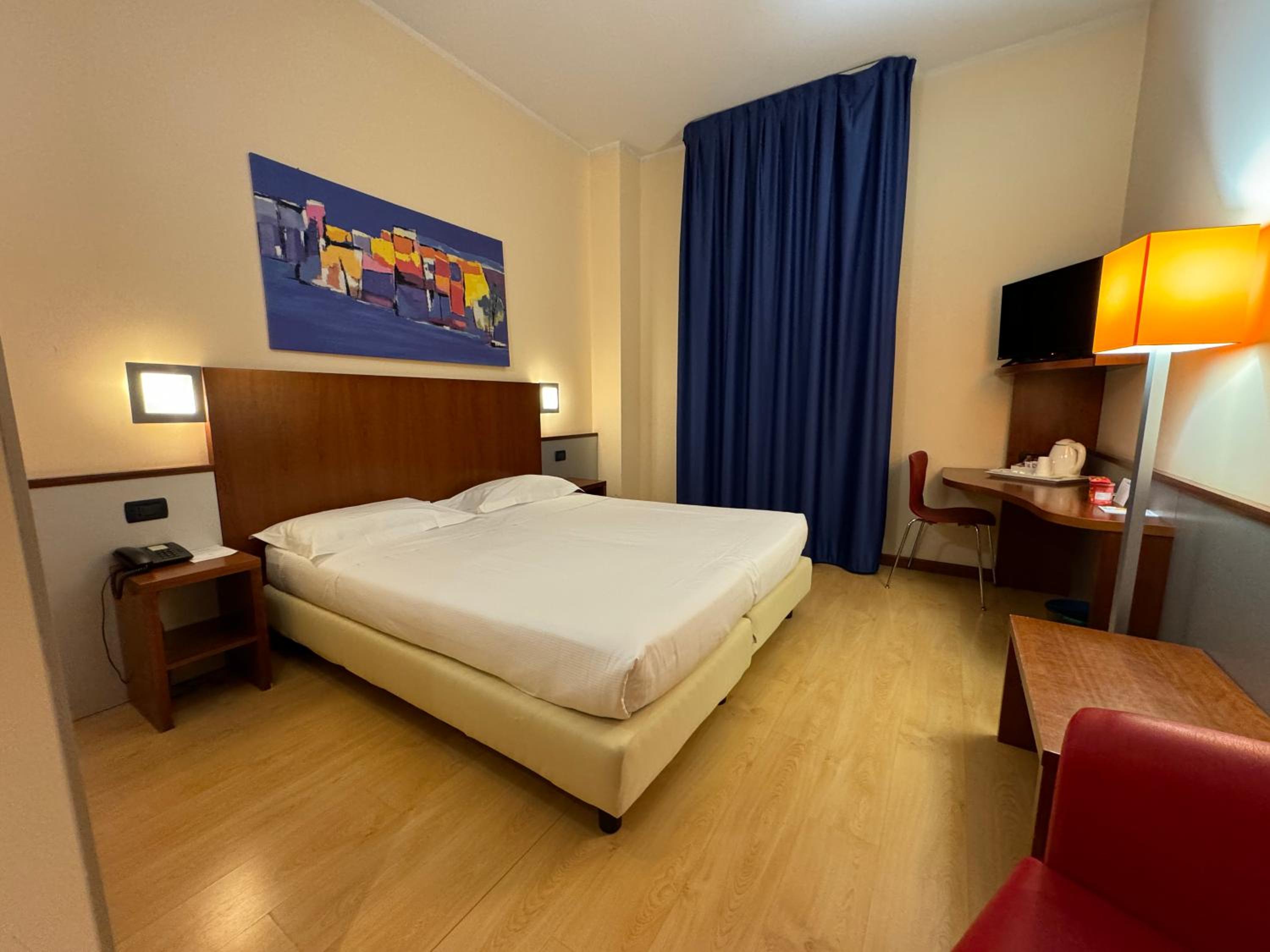 Double Room - Photo 2