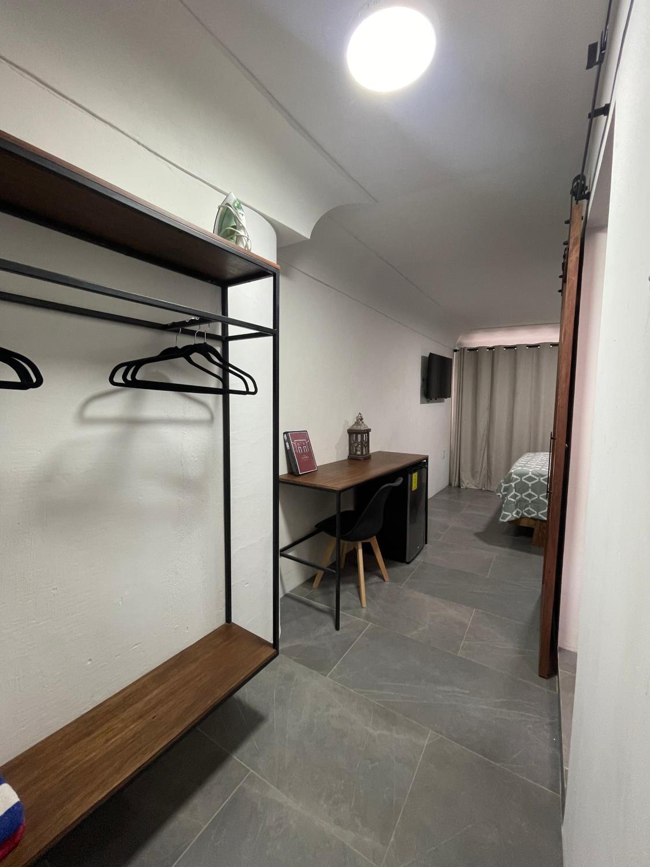 Double Room with Private Bathroom - Photo 1