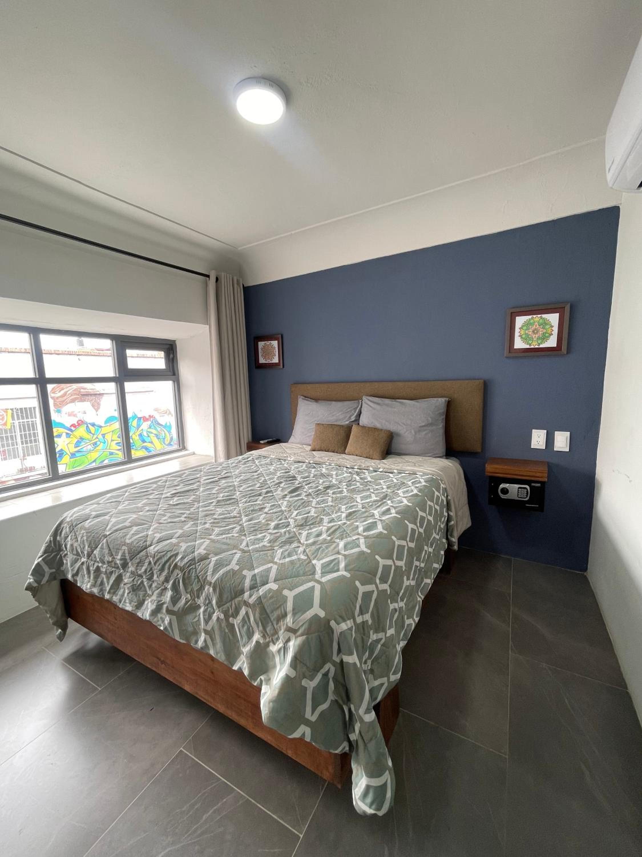 Double Room with Private Bathroom - Photo 6
