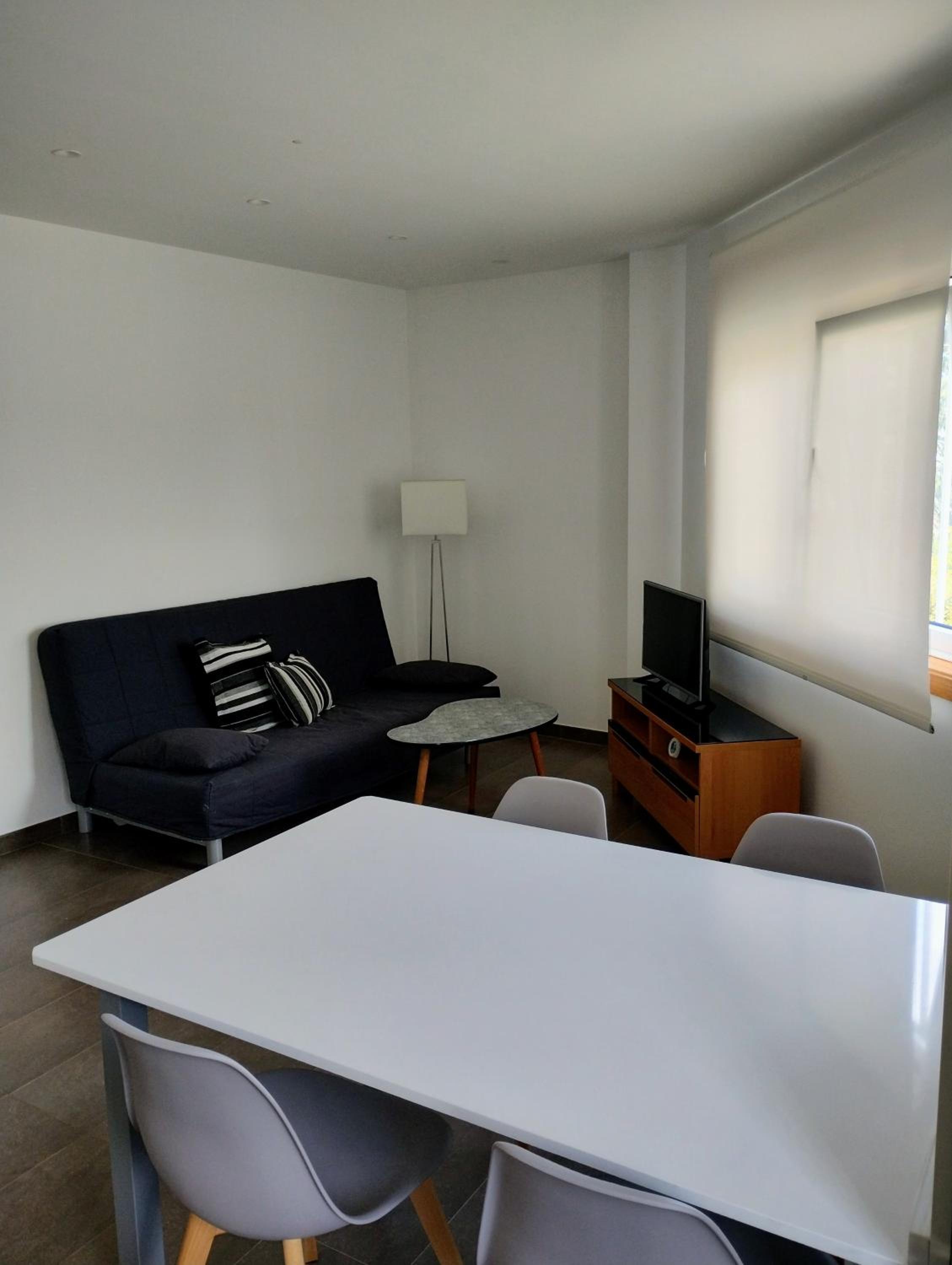 Two-Bedroom Apartment photo 2