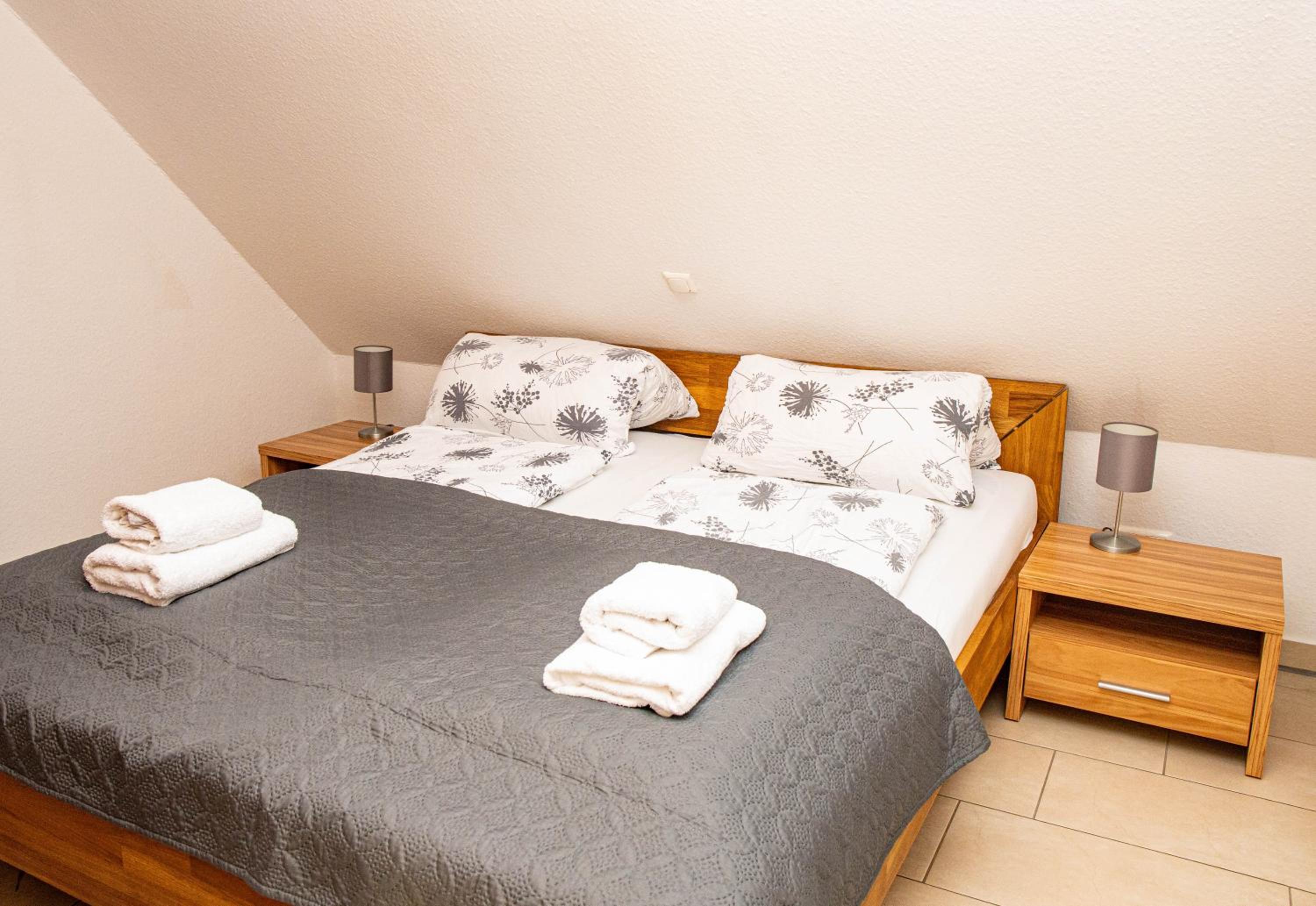 Two-Bedroom Apartment - Photo 18