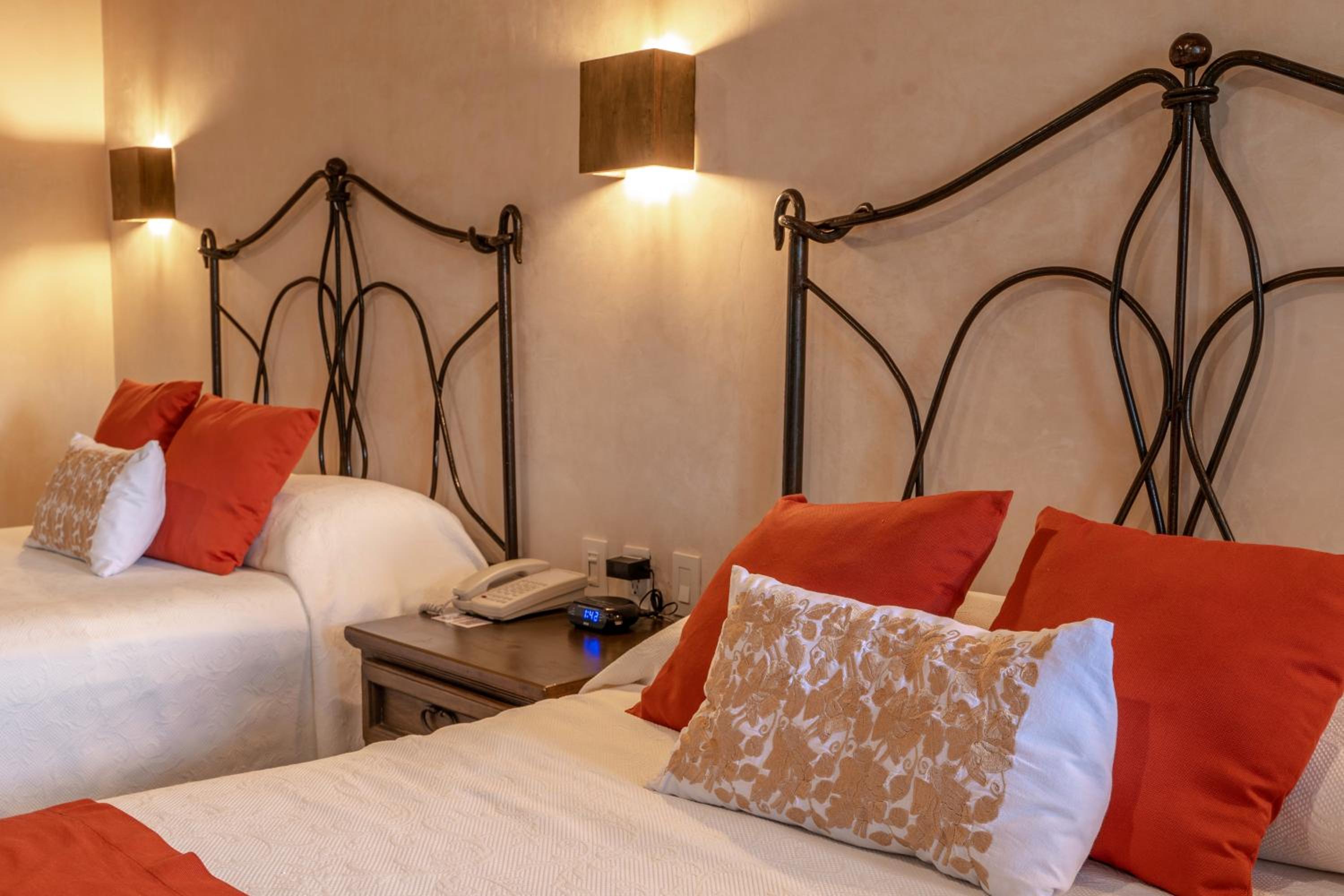 Superior Double Room - Photo 3