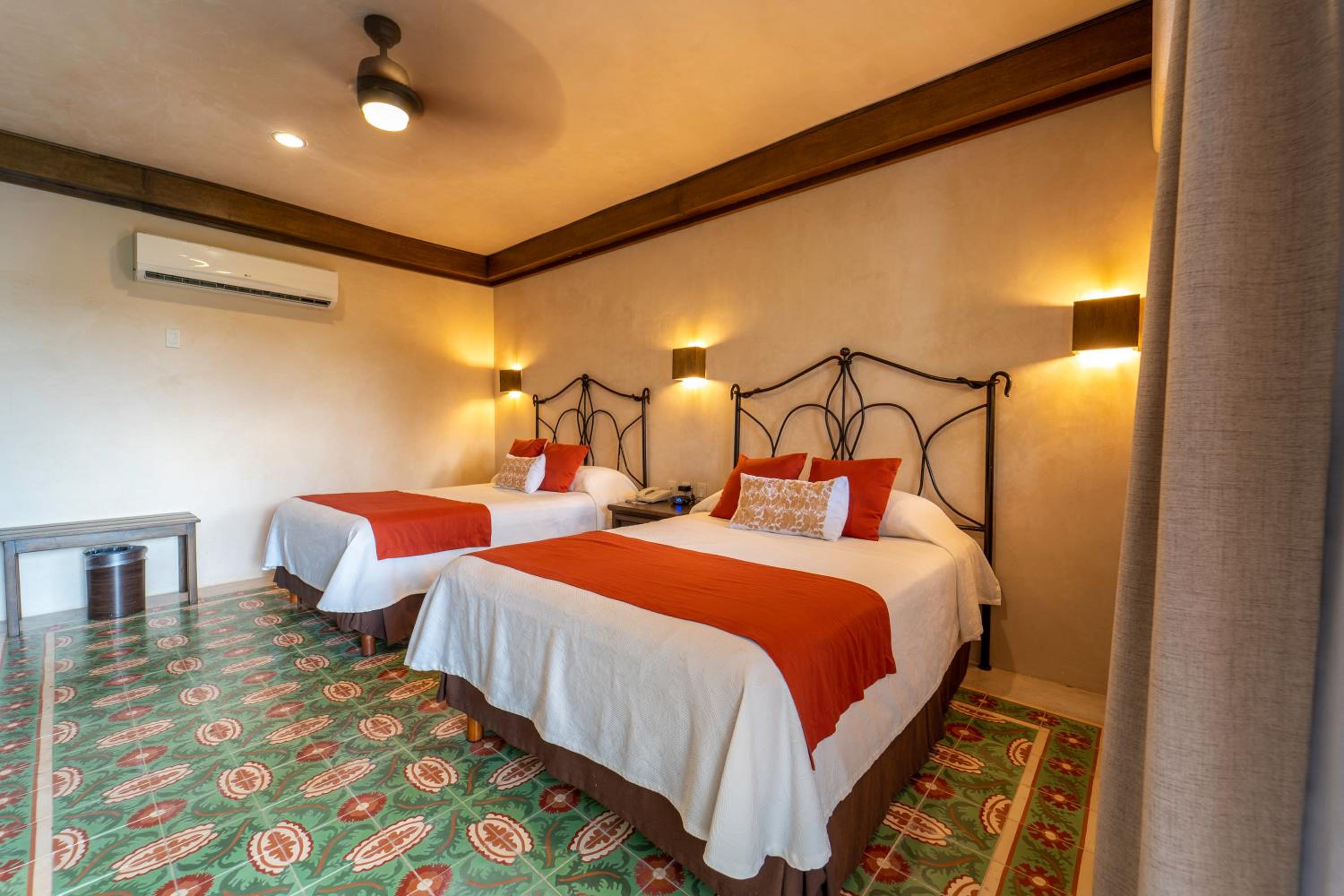 Superior Double Room - Photo 1