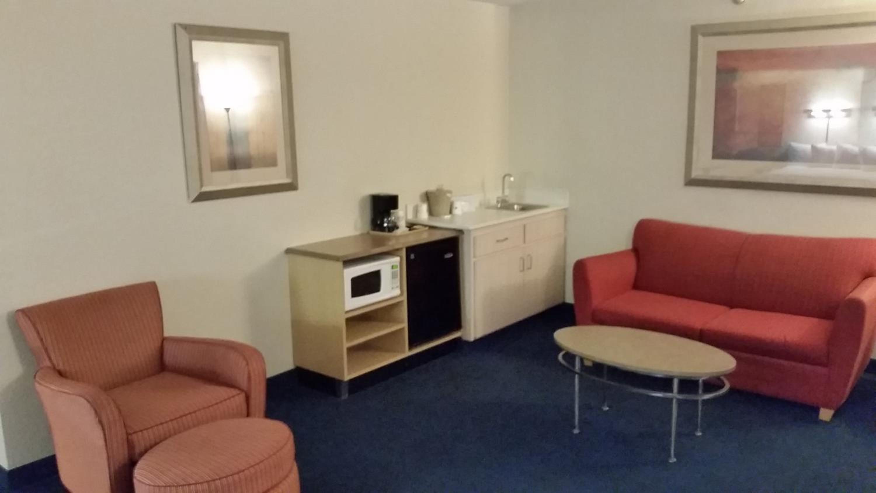 King Studio Suite - Non-Smoking photo 3