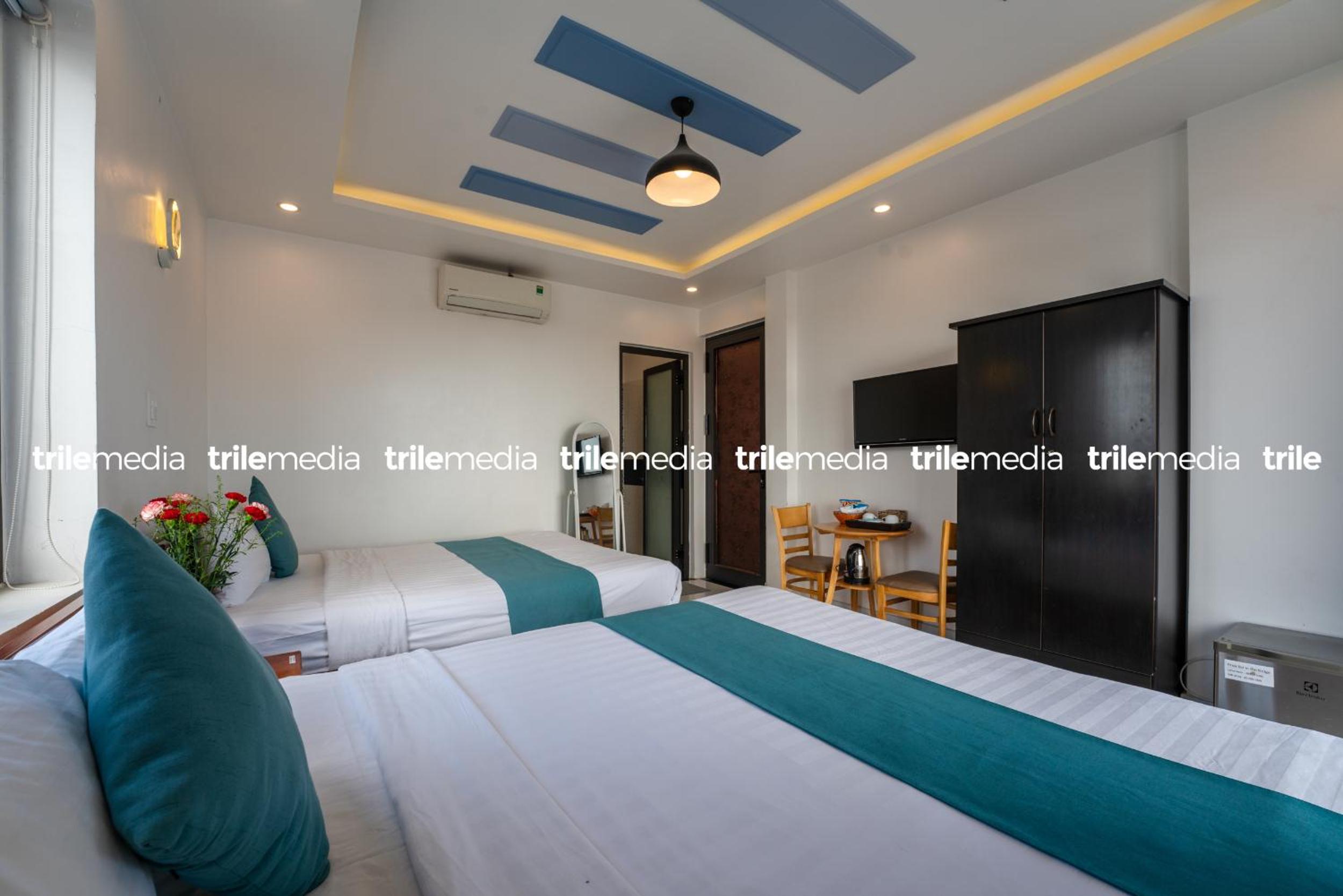 Deluxe Room (2 Adults + 1 Child) photo 3