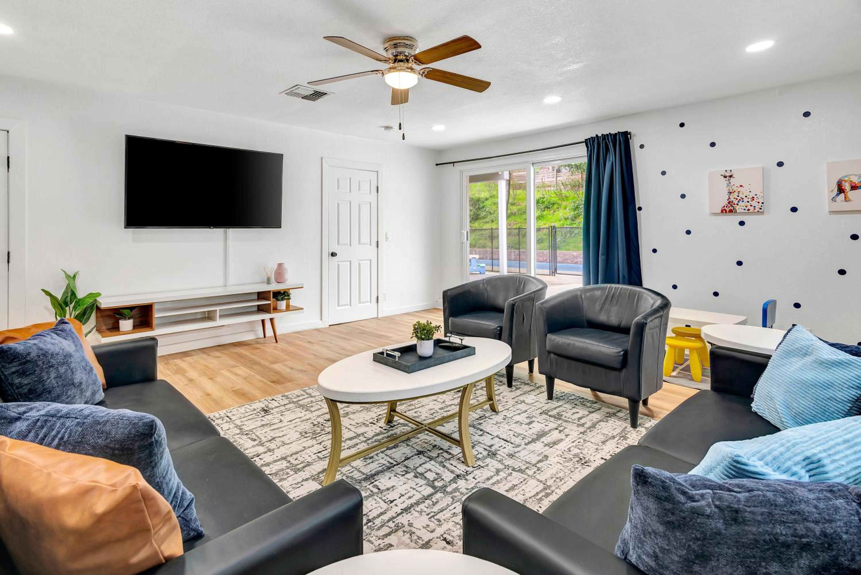 Four-Bedroom House photo 1