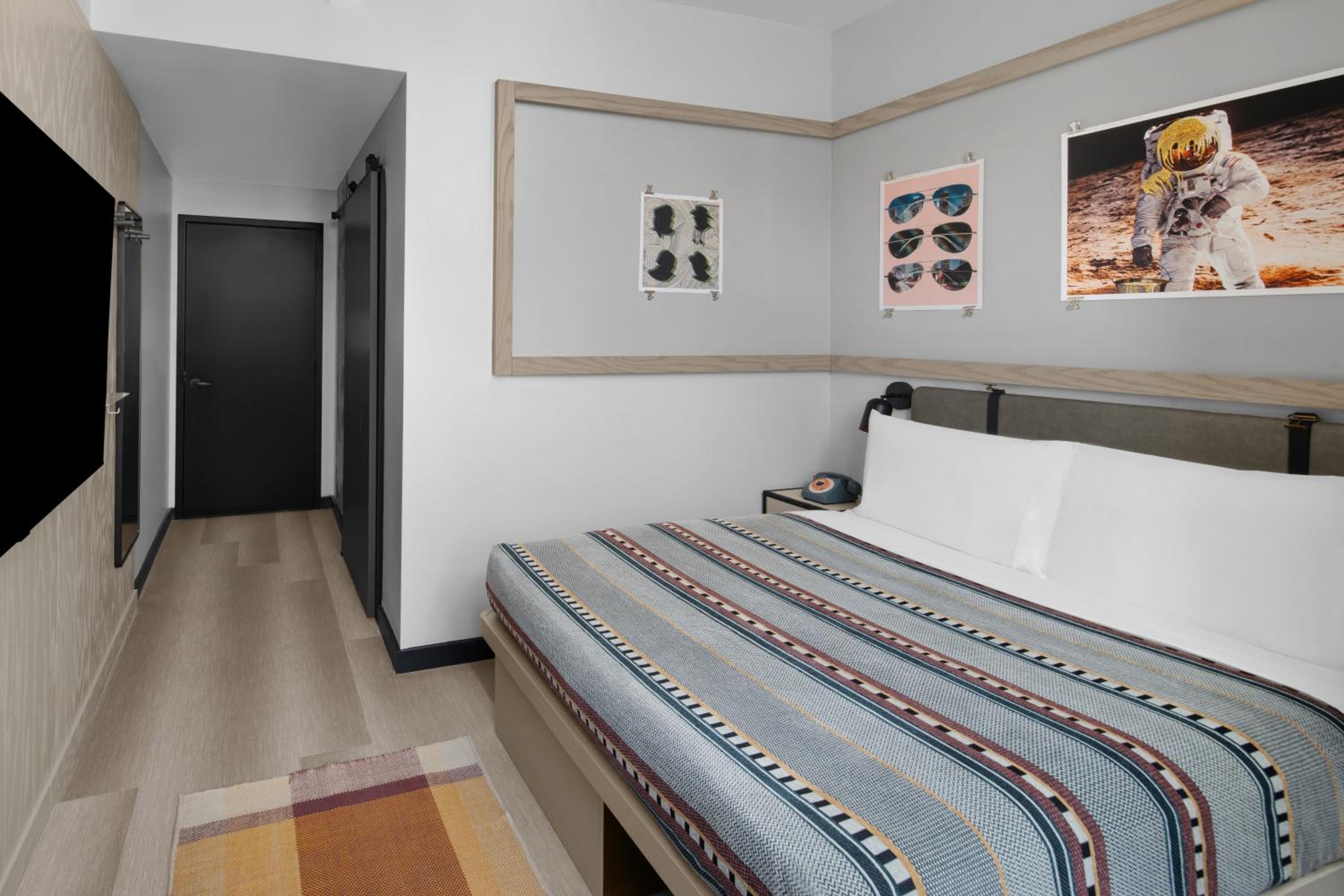 Queen Room - Photo 1