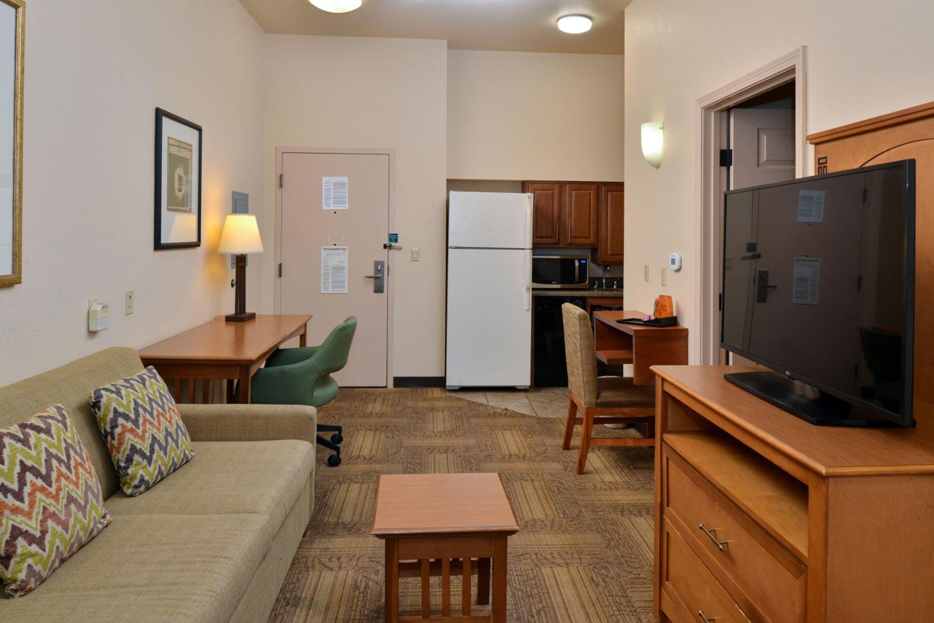 One-Bedroom Suite - Communications/Mobility Accessible - Photo 6