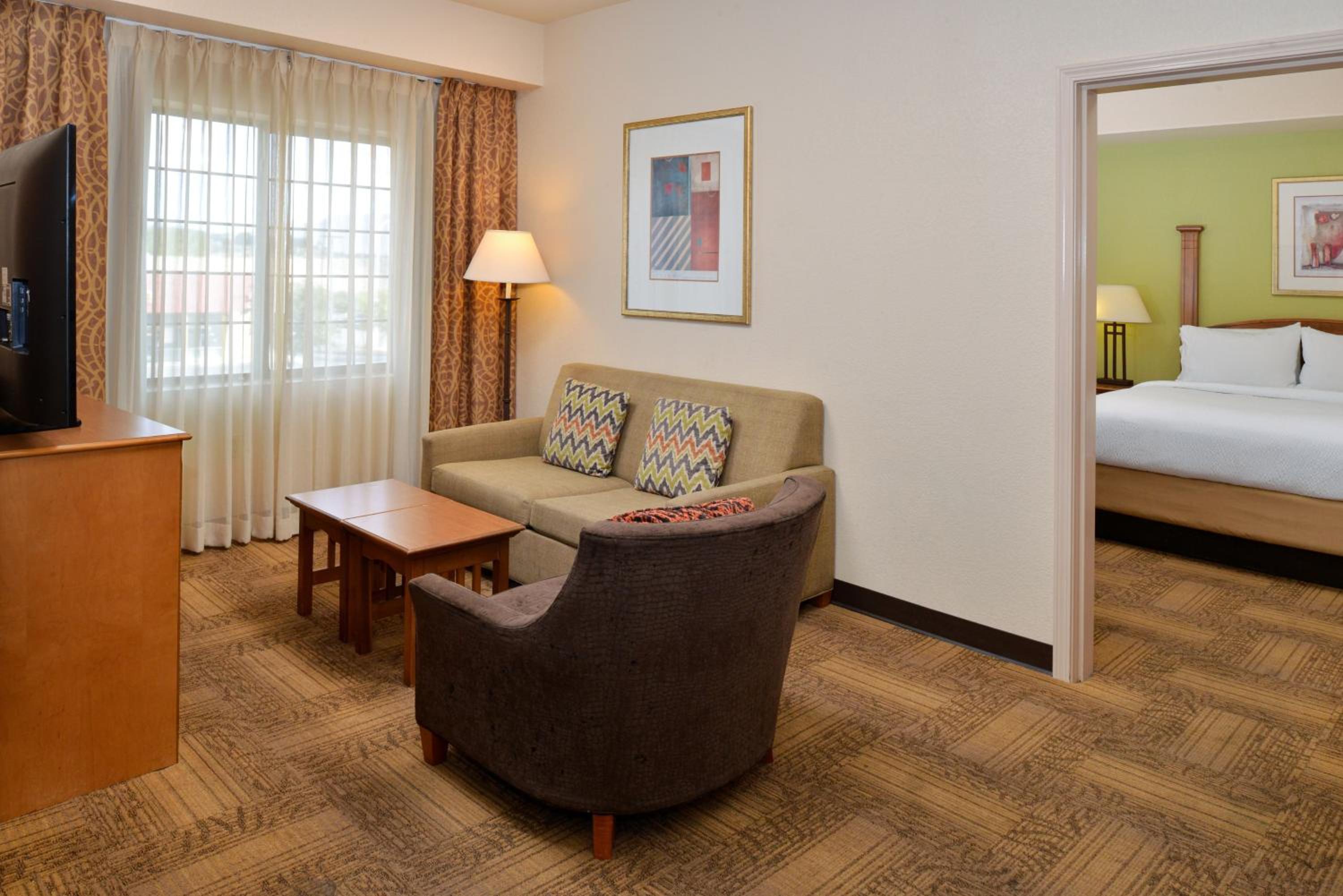 Two-Bedroom Suite - Photo 12