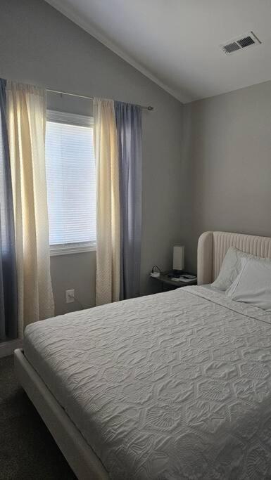 Three-Bedroom Apartment photo 1