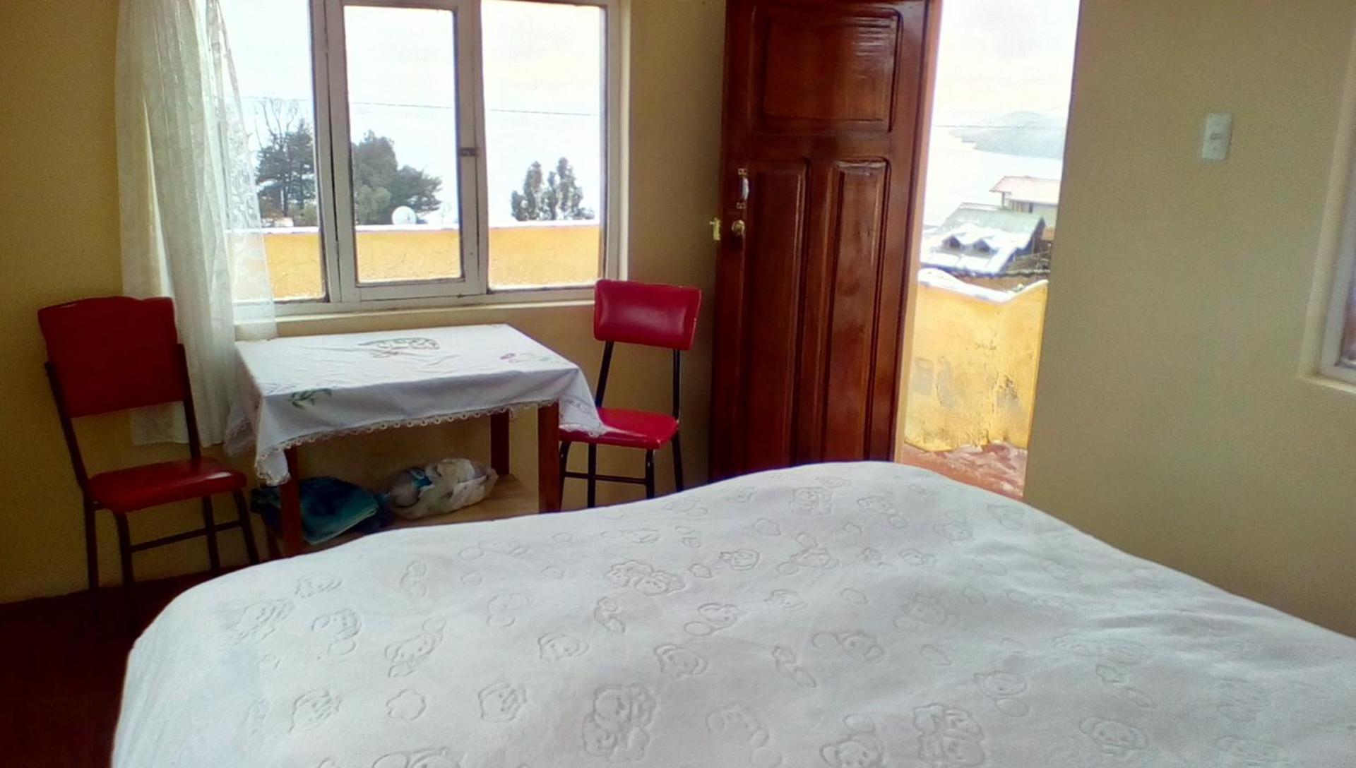 Standard Double Room With Shared Bathroom