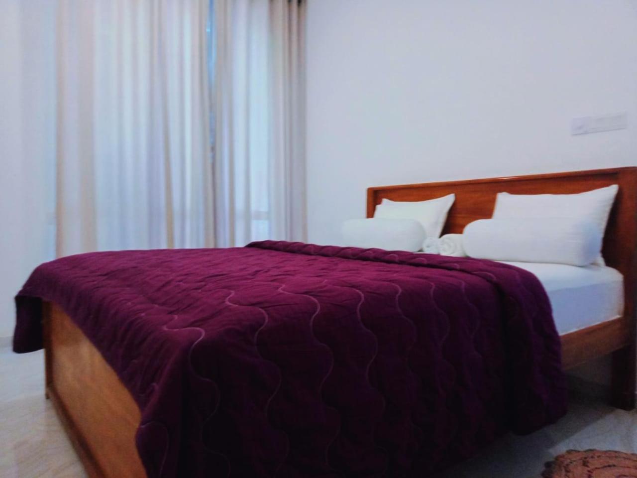 One-Bedroom Apartment with Balcony and Sea View photo 1