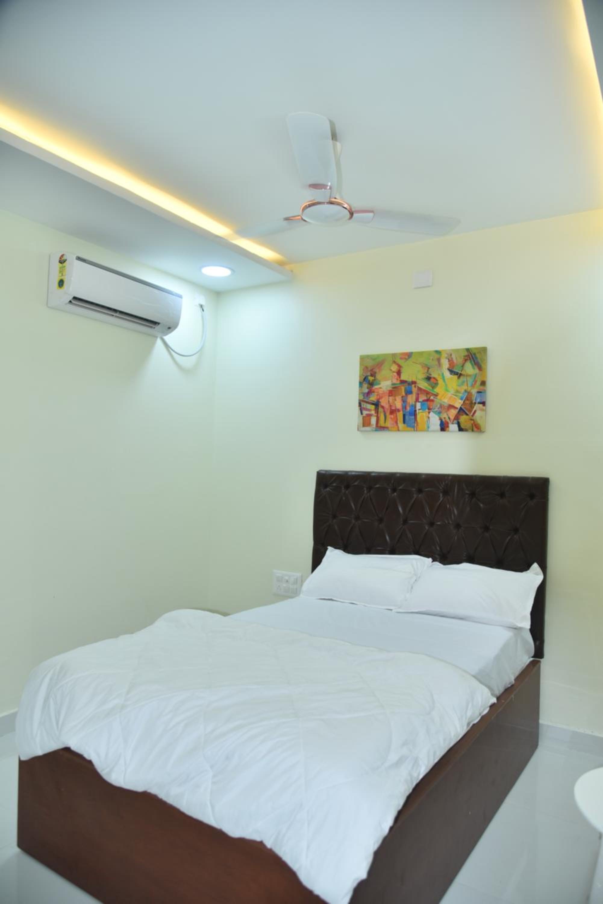 Deluxe Single Room photo 3