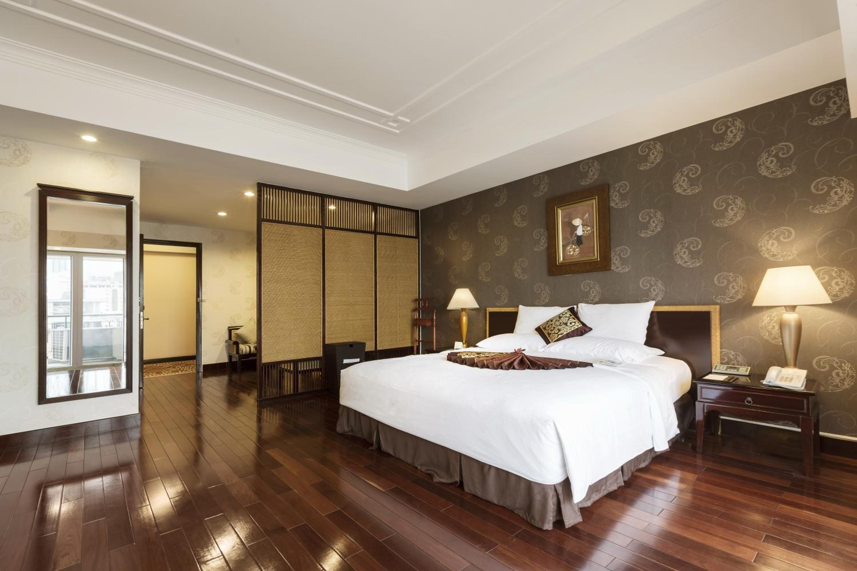 Rex Suite King photo 2