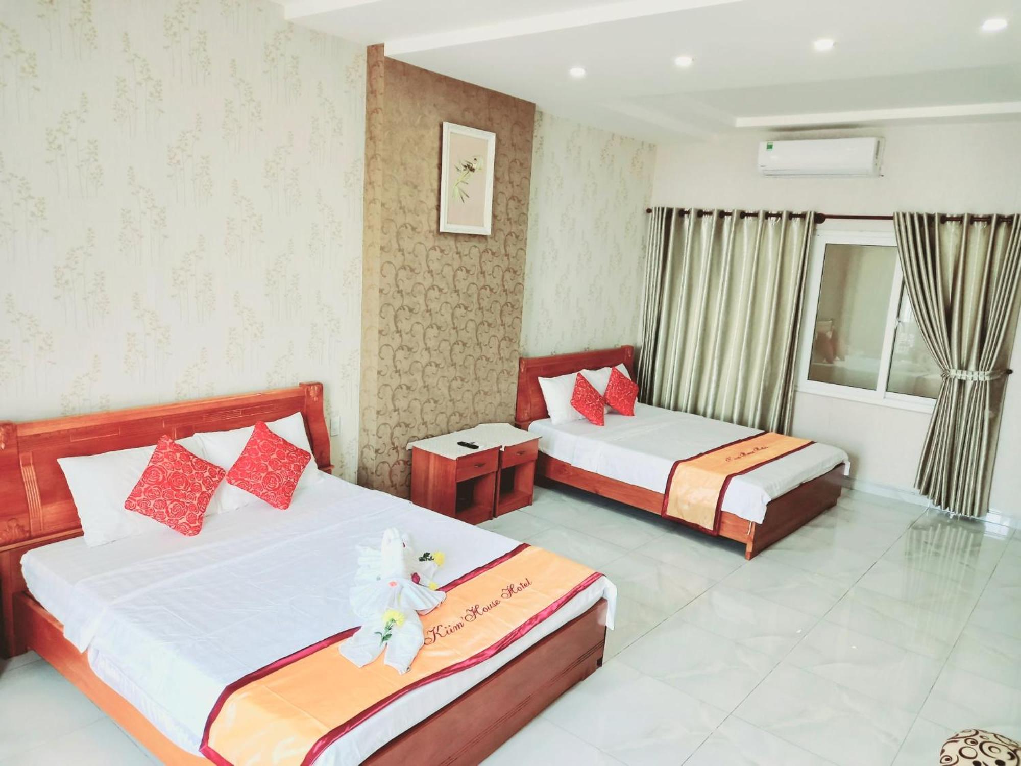 Quadruple Room with Balcony
