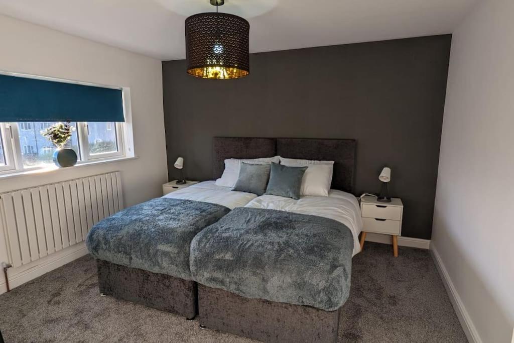 Three-Bedroom House photo 1