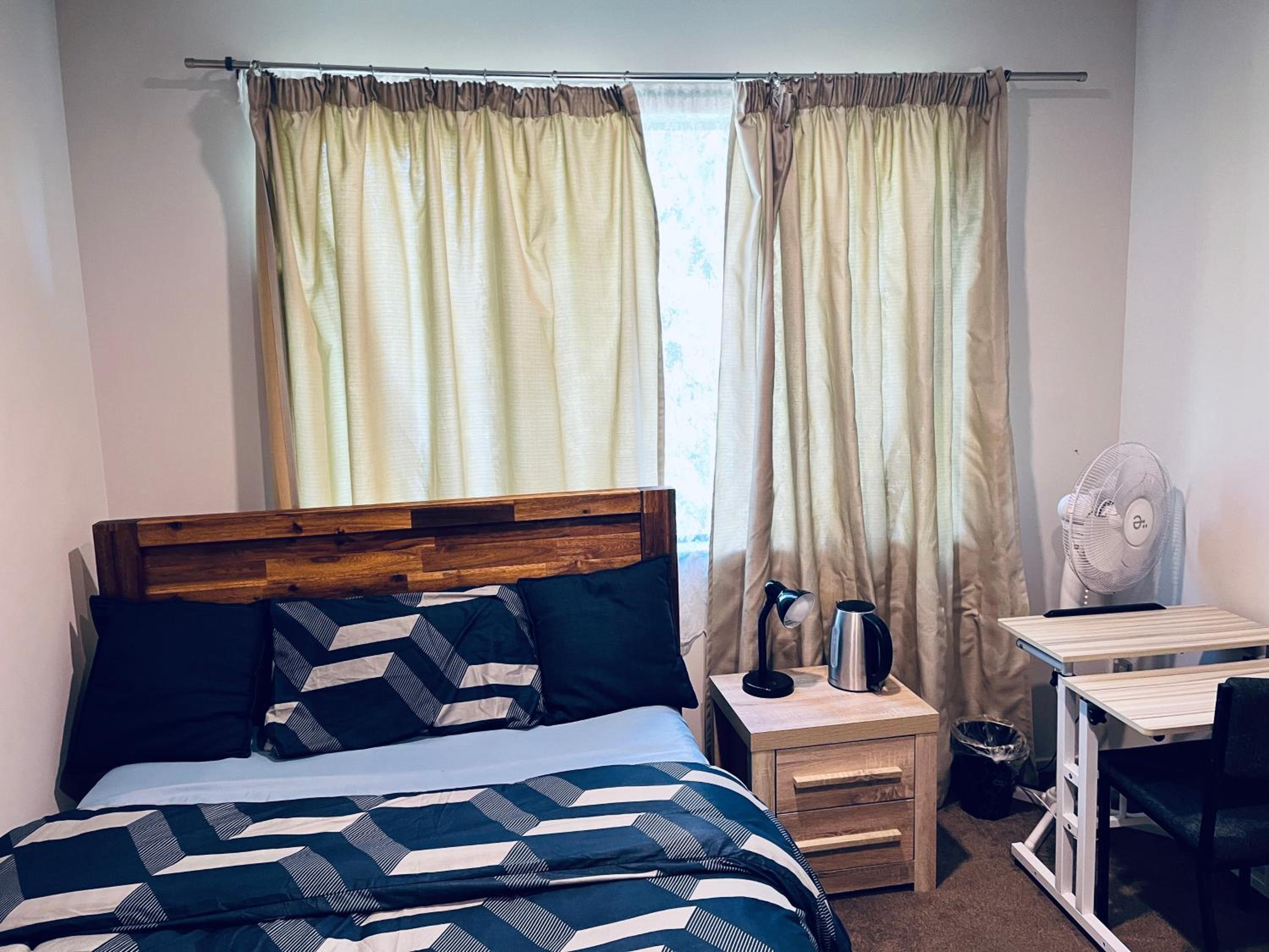 Deluxe Queen Room