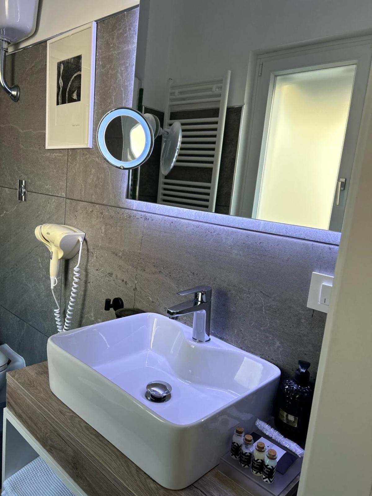 Junior Suite - Photo 22