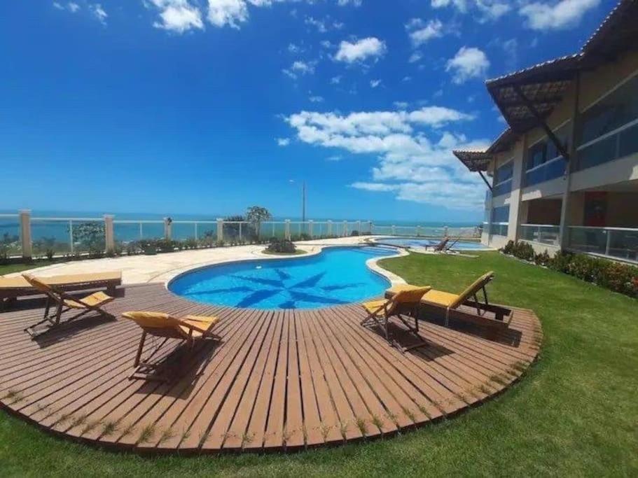 Two-Bedroom Apartment with Lake View photo 2