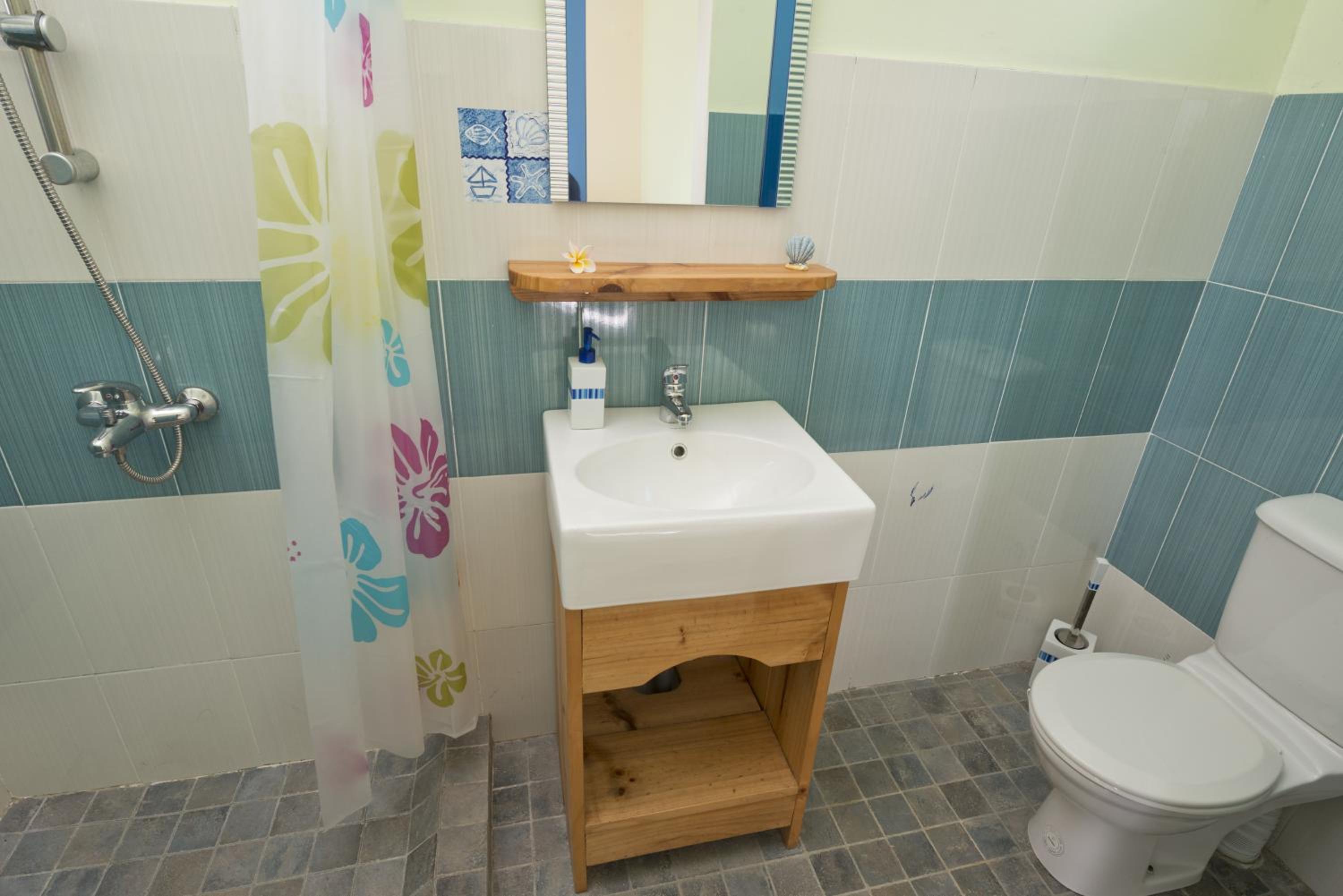 Double Room with Sea View - Photo 2