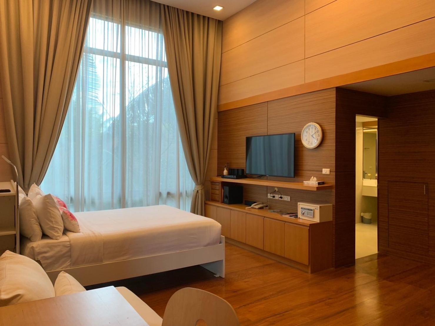 Deluxe Double or Twin Room - Photo 6