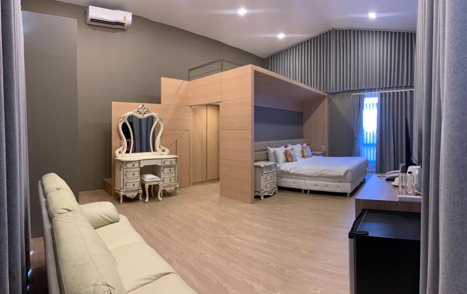 Deluxe Double or Twin Room - Photo 4