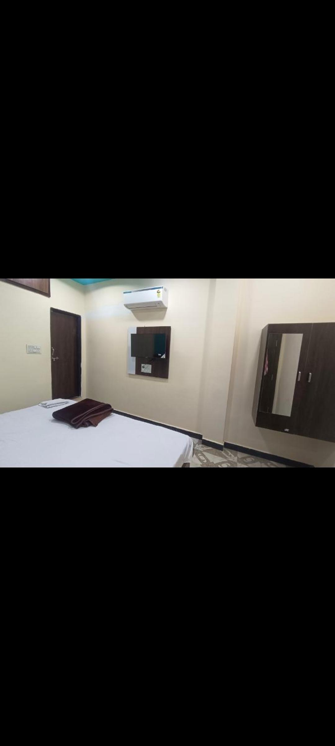 Budget Double Room - Photo 2