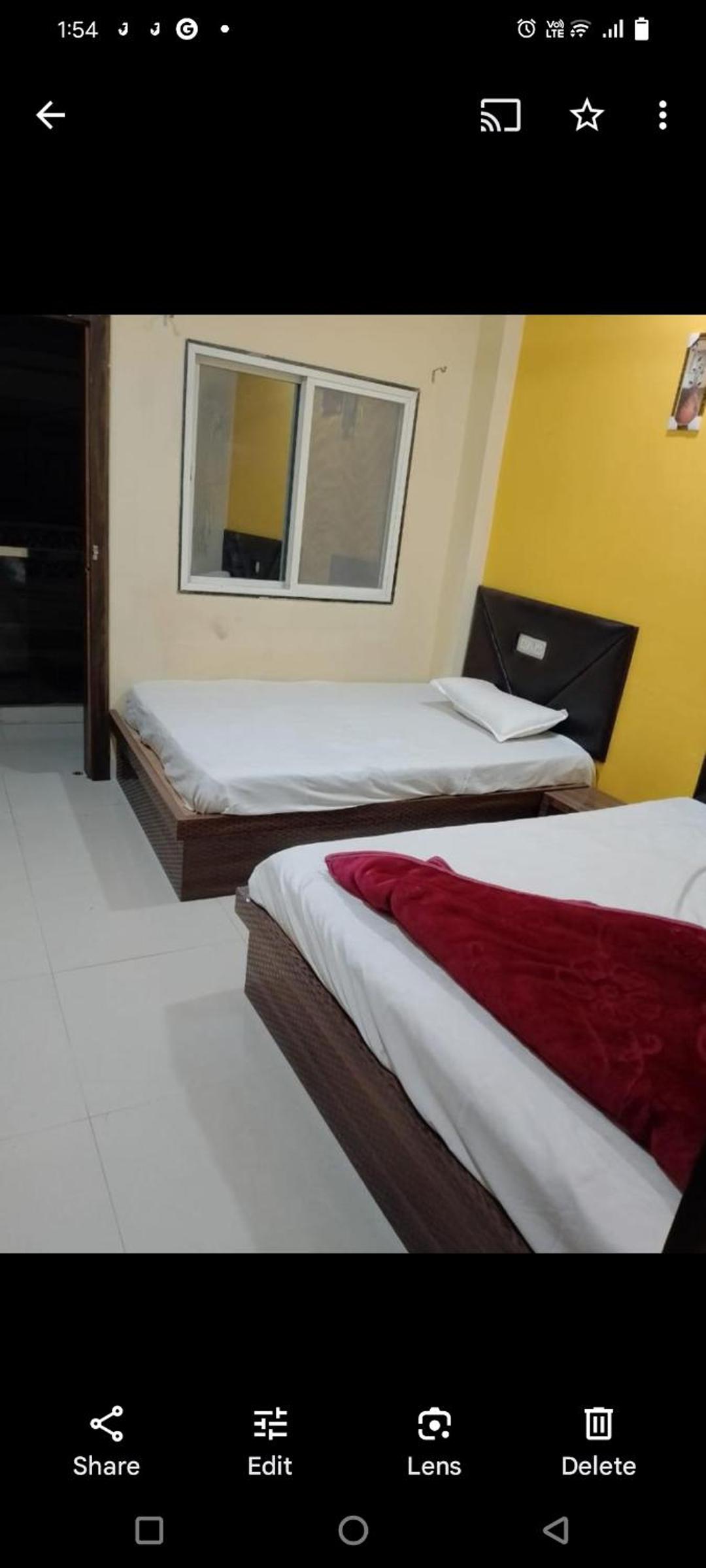 Budget Double Room - Photo 7