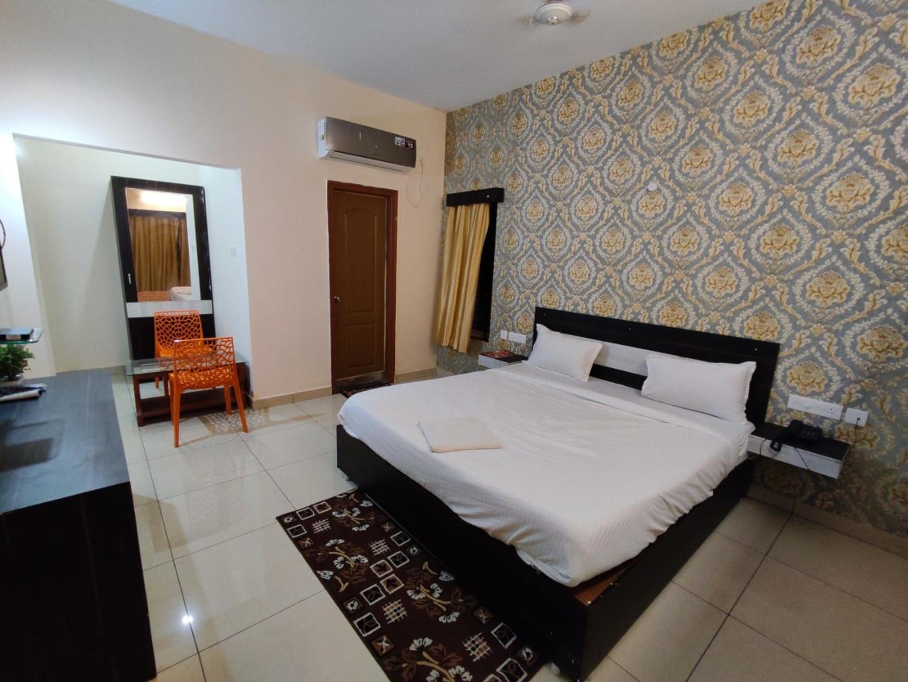 Deluxe King Room