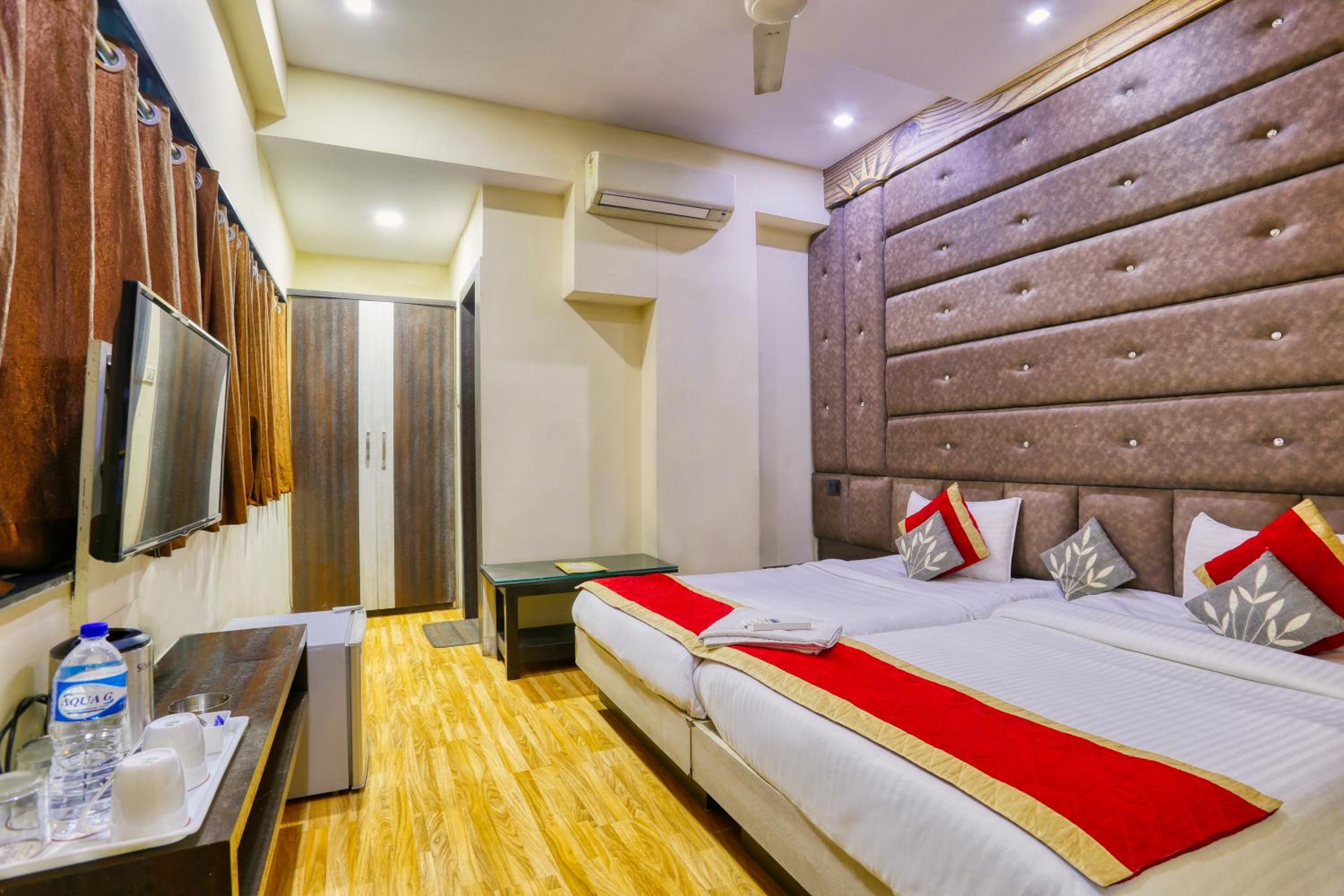 Deluxe Double or Twin Room - Photo 22