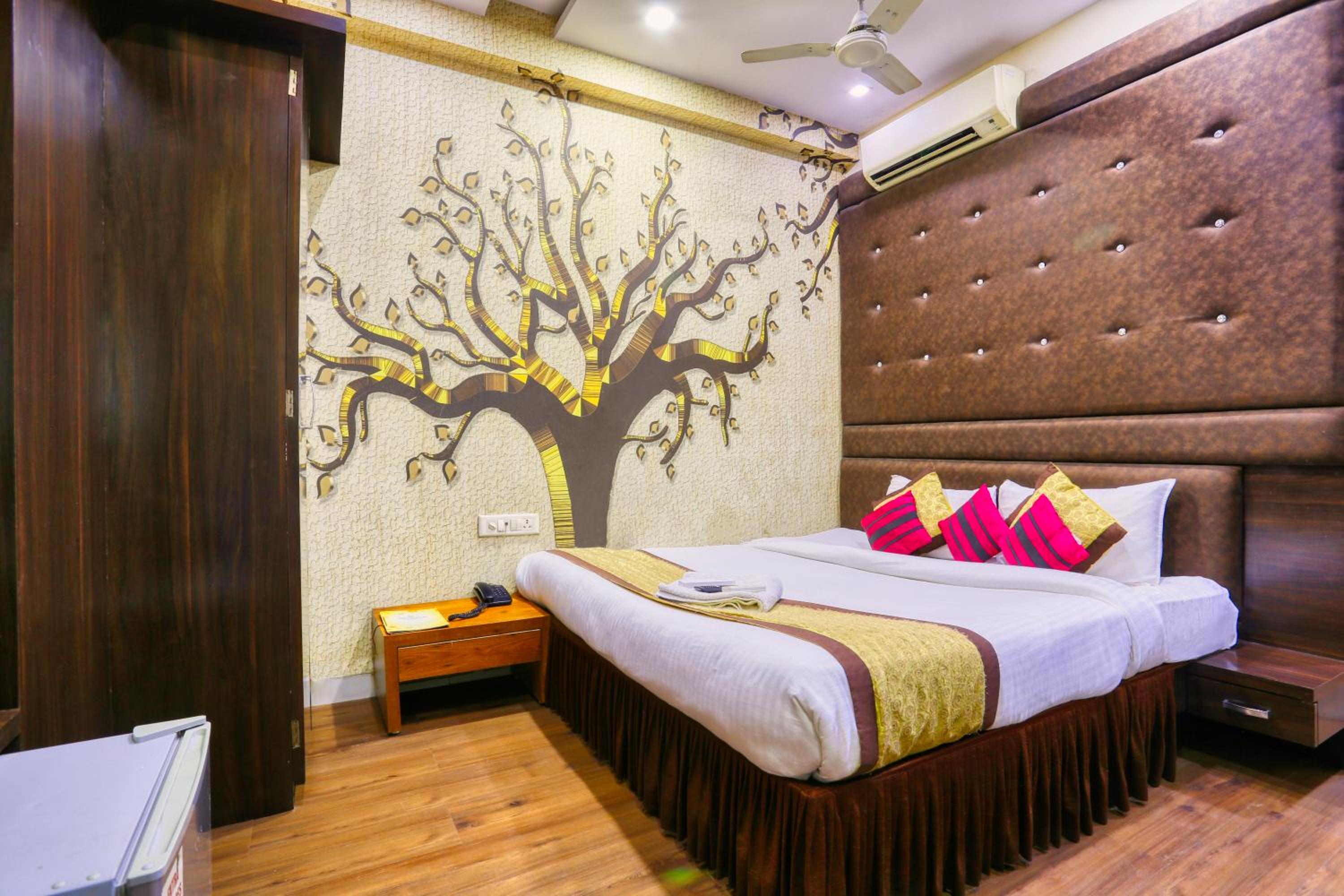 Deluxe Double or Twin Room - Photo 3
