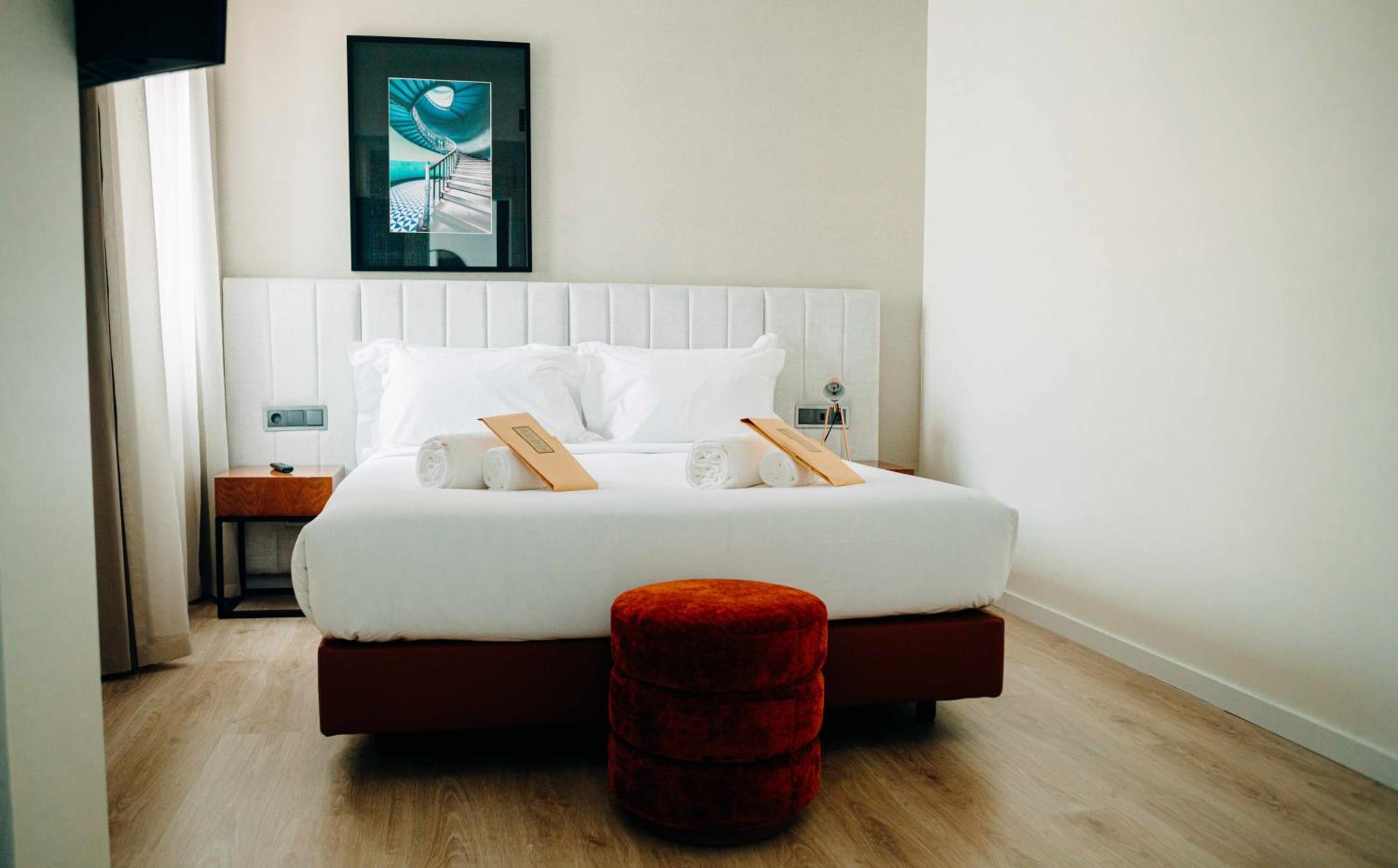 Standard Double Room - Photo 7