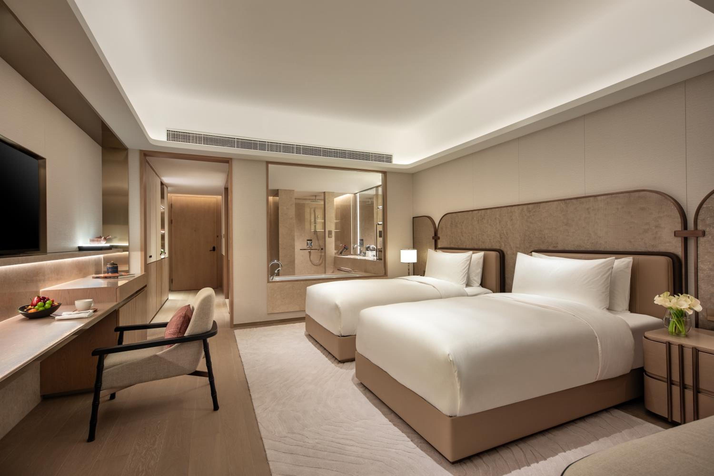 Classic Twin Room with Lounge Access