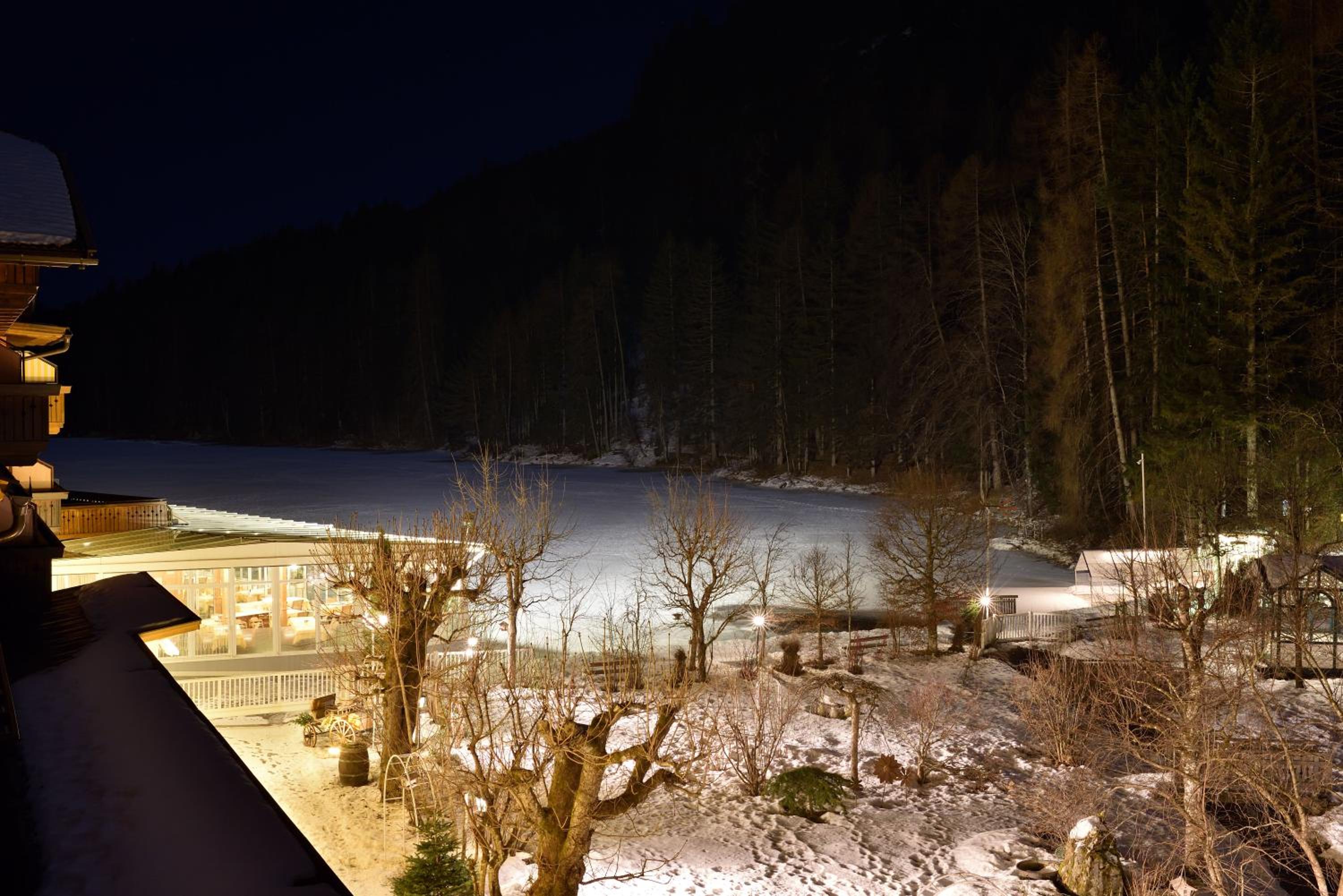 Double Room with Garden View - Photo 6