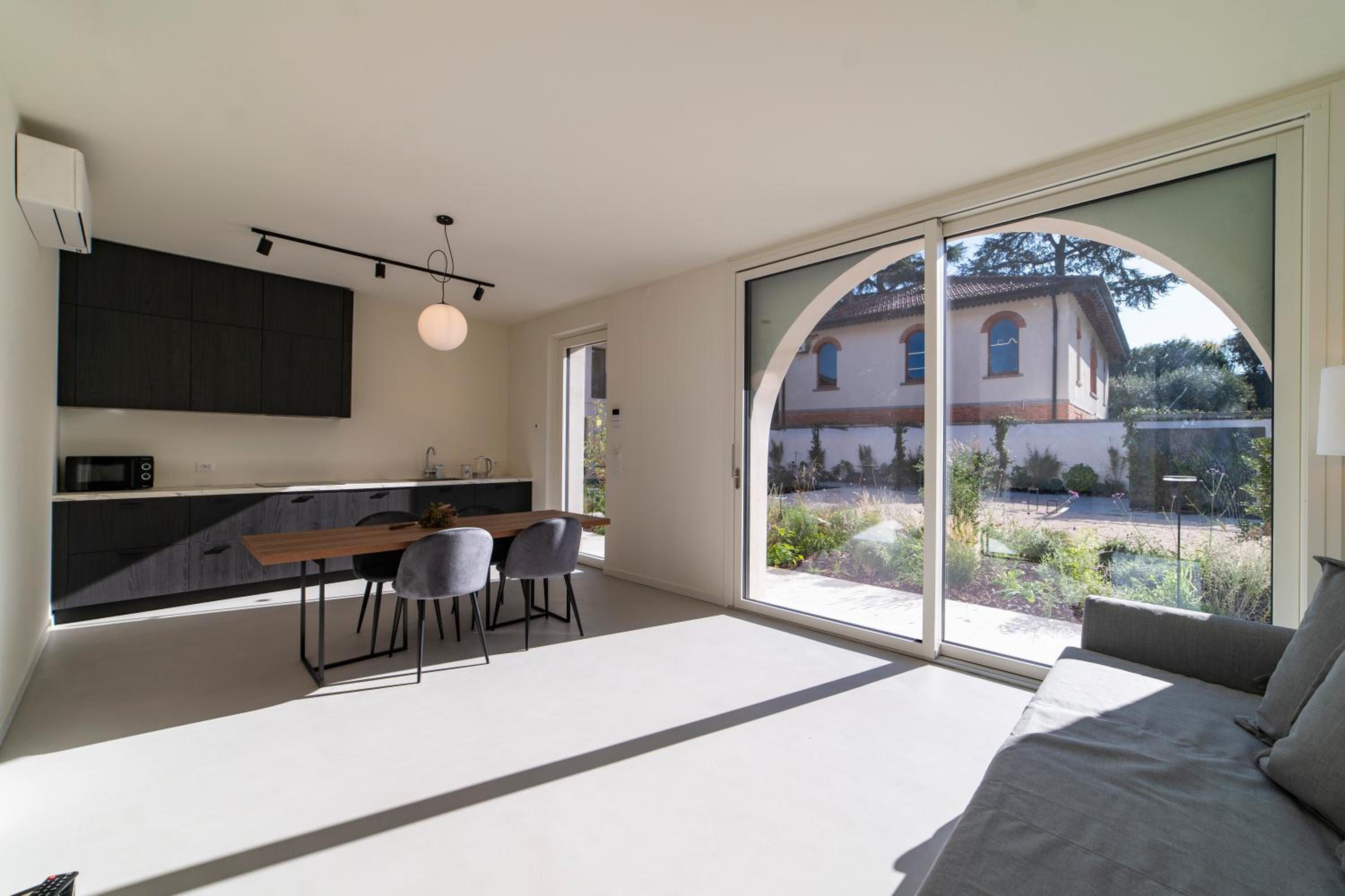 Apartment - Ground Floor photo 2