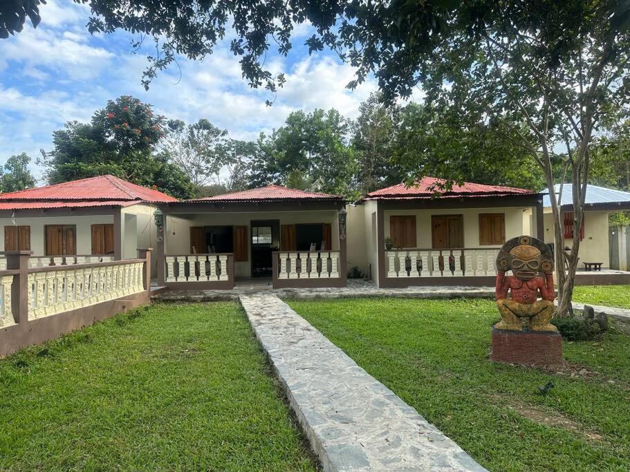 Villa photo 3