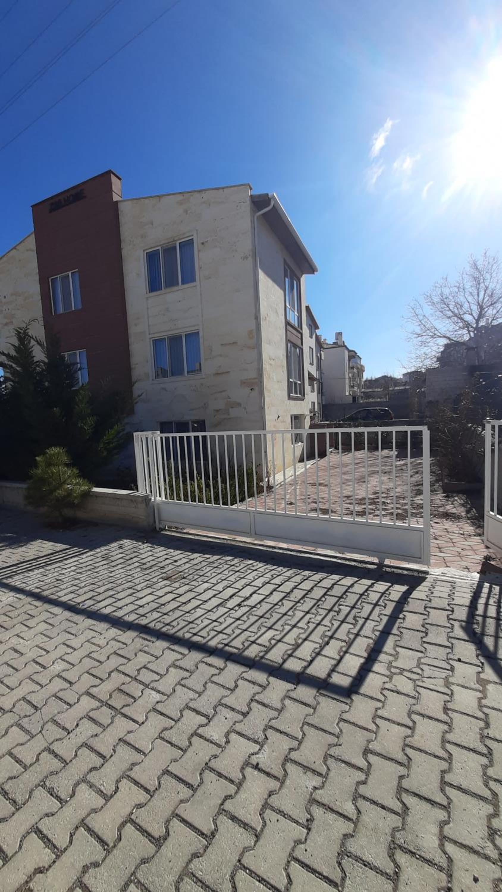 Three-Bedroom Villa - Photo 21